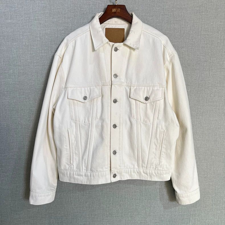 Balenciaga Balenciaga size 34 Denim jacket with white back logo jacke Size US M / EU 48-50 / 2 - 1 Thumbnail