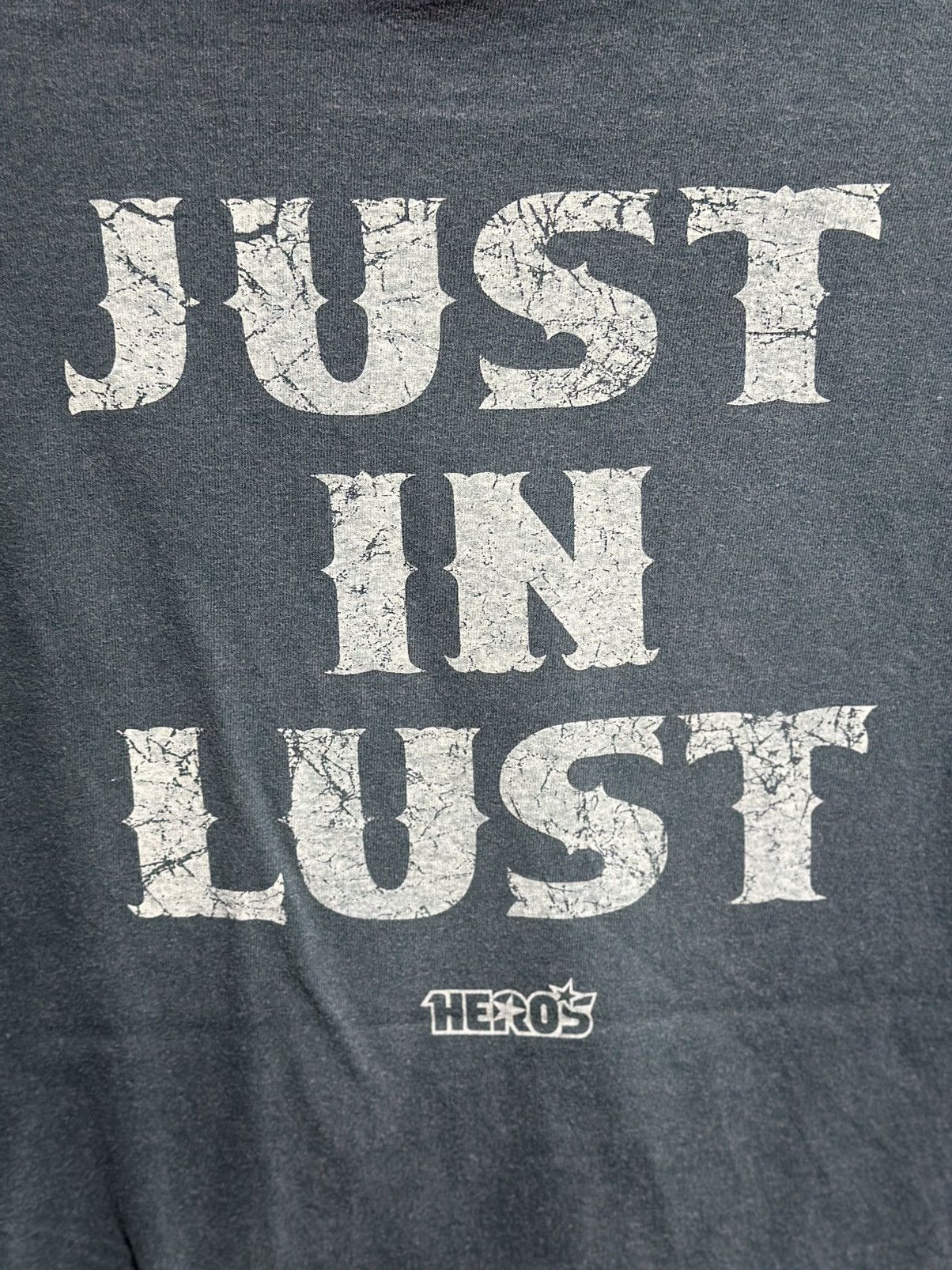 Sears × Vintage Vintage Heros An Age Of Distrust Faded Tee Size US M / EU 48-50 / 2 - 6 Thumbnail