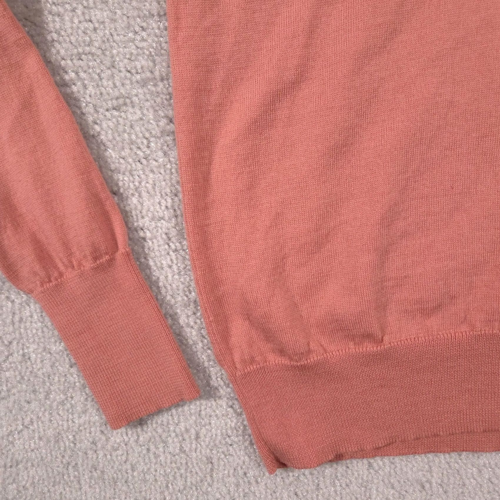 Uniqlo Uniqlo Sweater Womens S Pink Wool V Neck Lightweight Knit Pullover Long Sleeve Size S / US 4 / IT 40 - 4 Thumbnail
