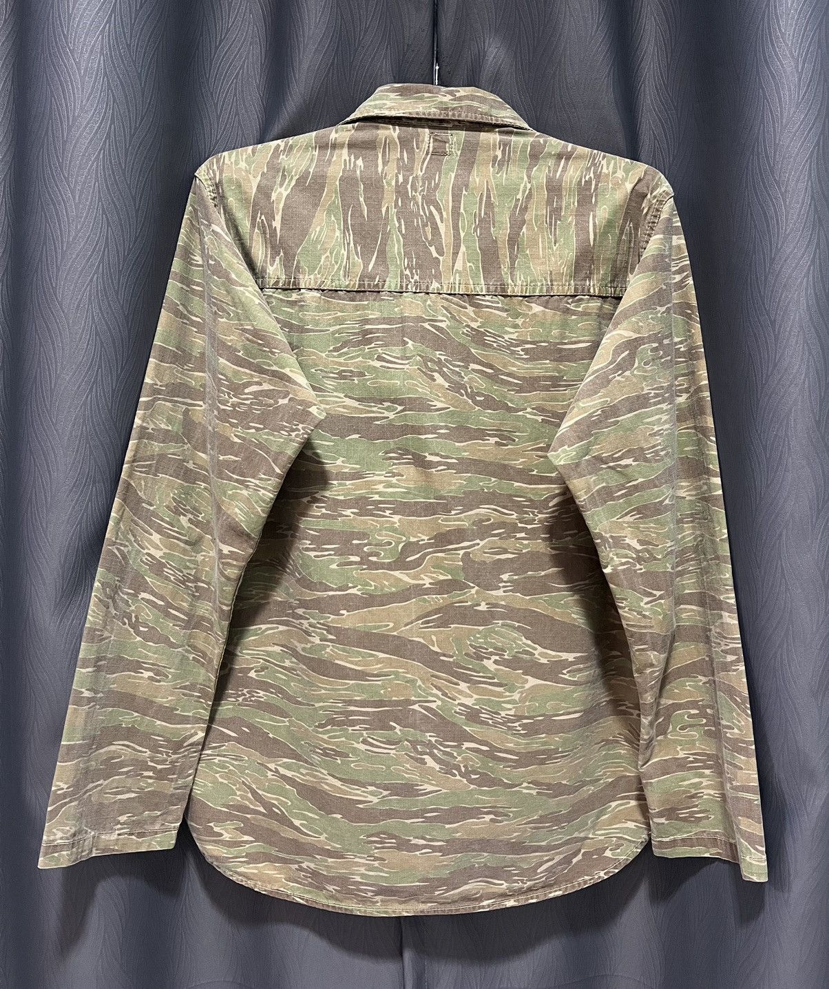 Vintage Denime Tiger Stripes Two Pockets Shirt