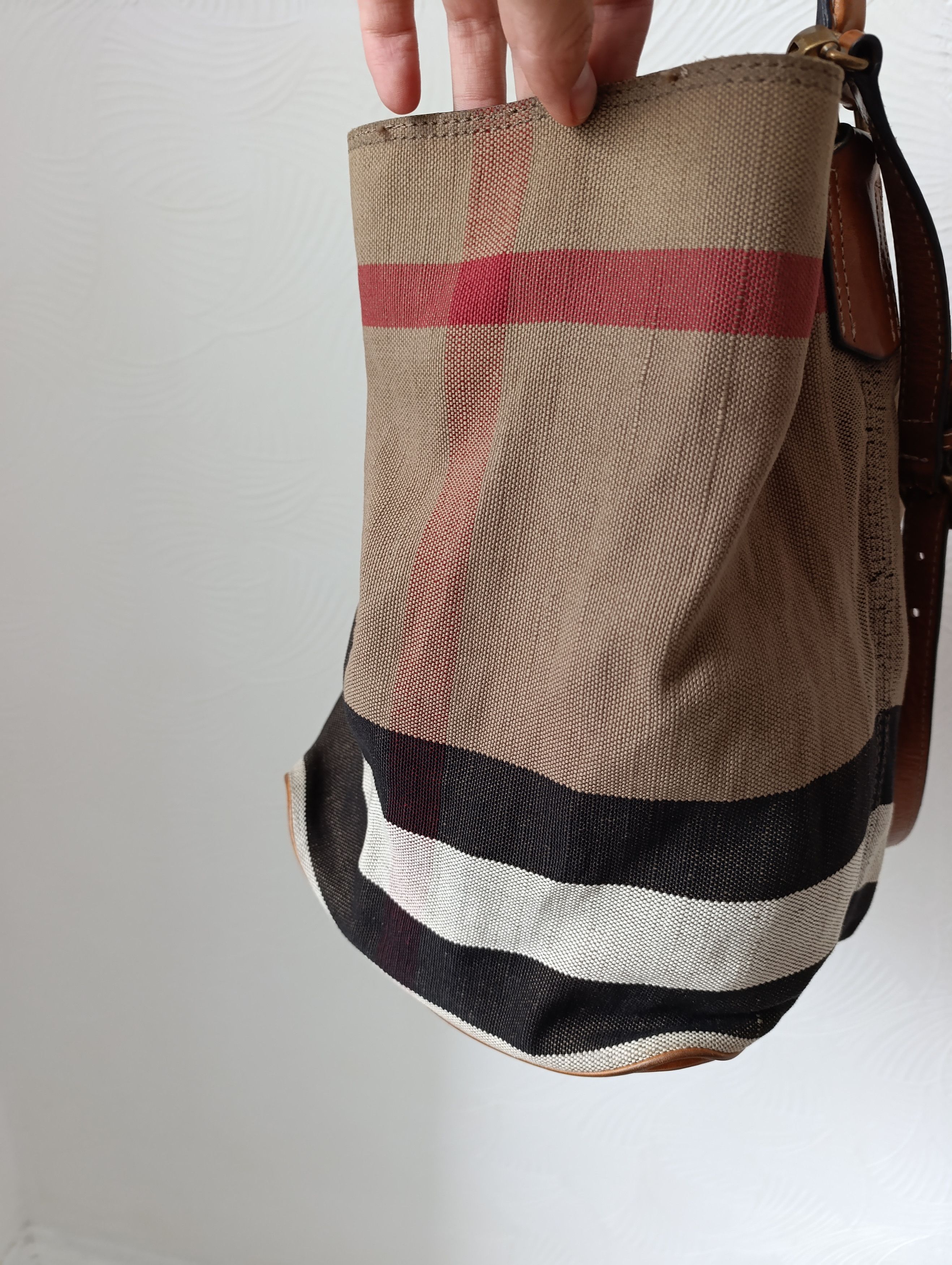 Burberry BURBERRY ASHBY MEDIUM SADDLE LEATHER CHECK CANVAS HOBO BAG Size ONE SIZE - 8 Thumbnail
