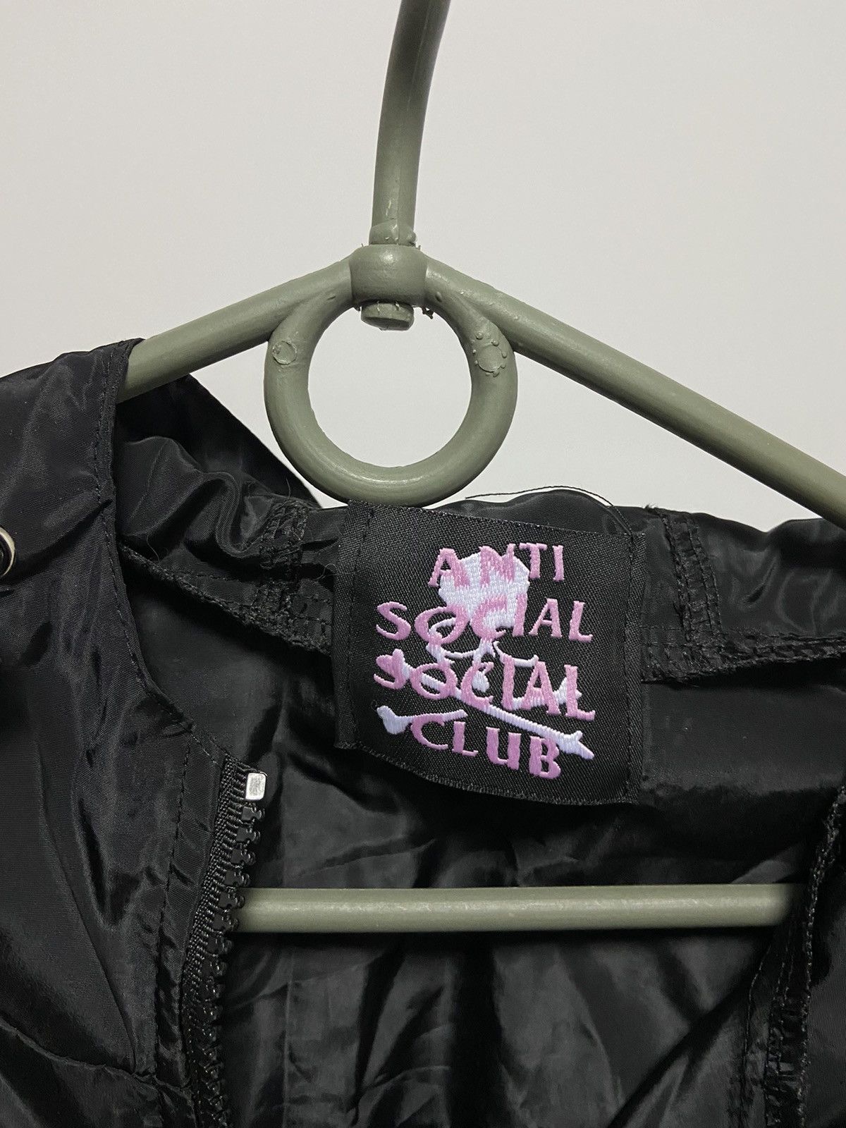 Anti Social Social Club × Undefeated × Vintage Anti social social club undefeated paranoid jacket big logo Size US XL / EU 56 / 4 - 7 Thumbnail