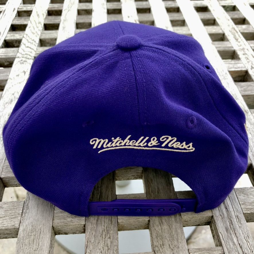Mitchell & Ness Toronto Raptors 15 Patch Gold UV NBA HWC Snapback Hat Size ONE SIZE - 5 Thumbnail