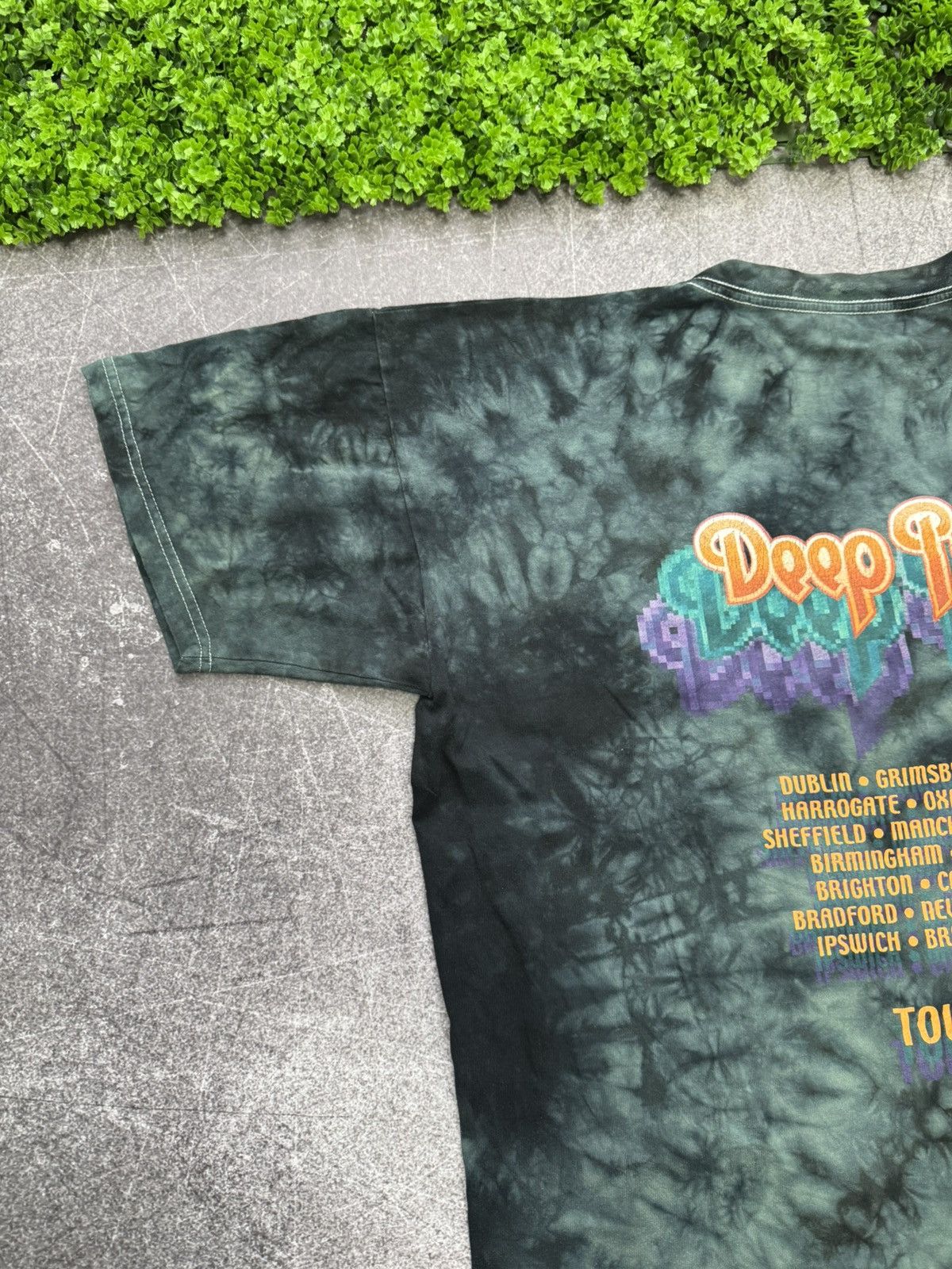 Band Tees Vintage 2000s Deep Purple Heavy Metal Band Tee tie dye Rock Size US L / EU 52-54 / 3 - 9 Thumbnail
