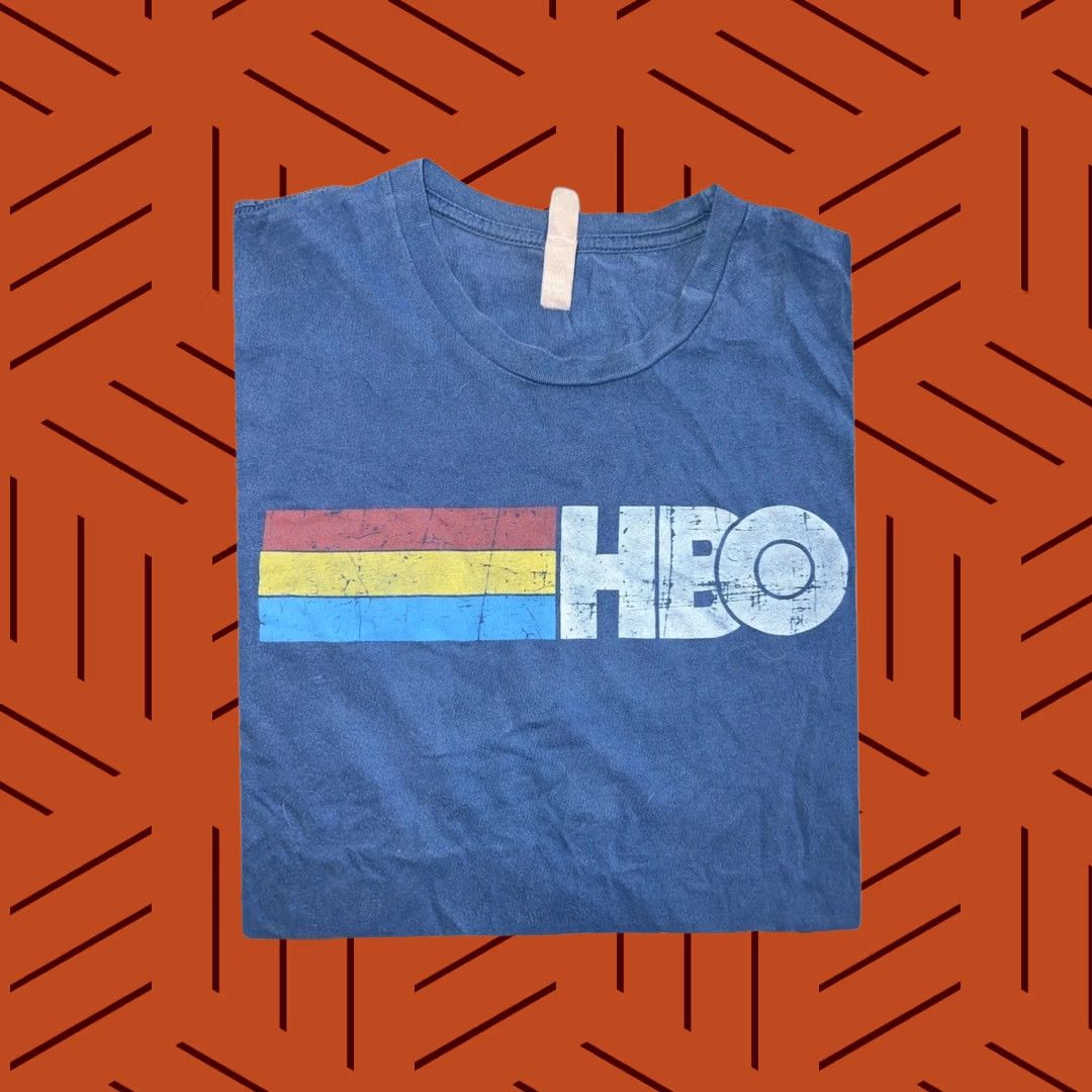 Rainbow VINTAGE Warner Bros Discovery HBO 80’s Retro Logo Shirt Rainbow Blue Large Men Short Sleeve Knit Cotton Logo Graphic Print T-Shirt Size US L / EU 52-54 / 3 - 1 Thumbnail