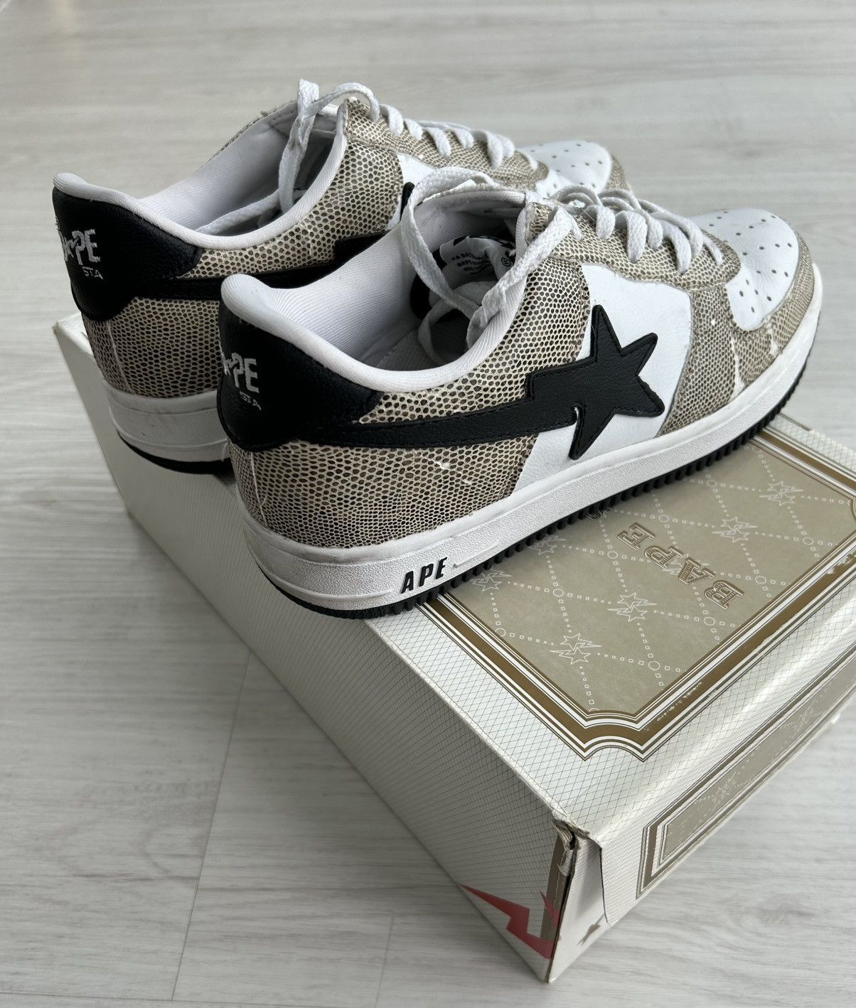 Bape VERY RARE OG 2002 A BATHING APE SNAKESKIN BAPESTA Size US 9.5 / EU 42-43 - 6 Thumbnail