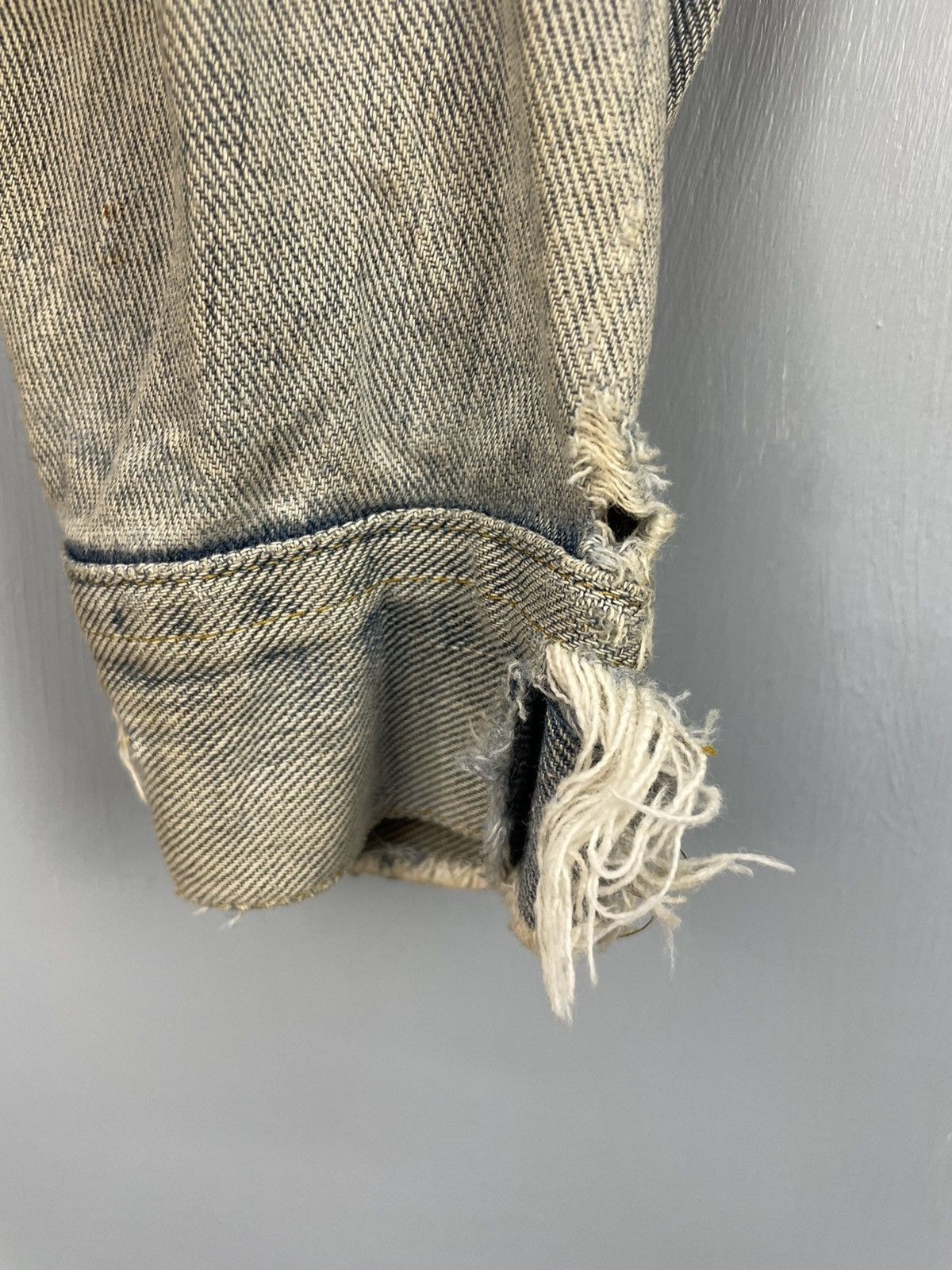 Lee × Vintage Vintage Lee tracker denim jacket distressed Size US L / EU 52-54 / 3 - 7 Thumbnail