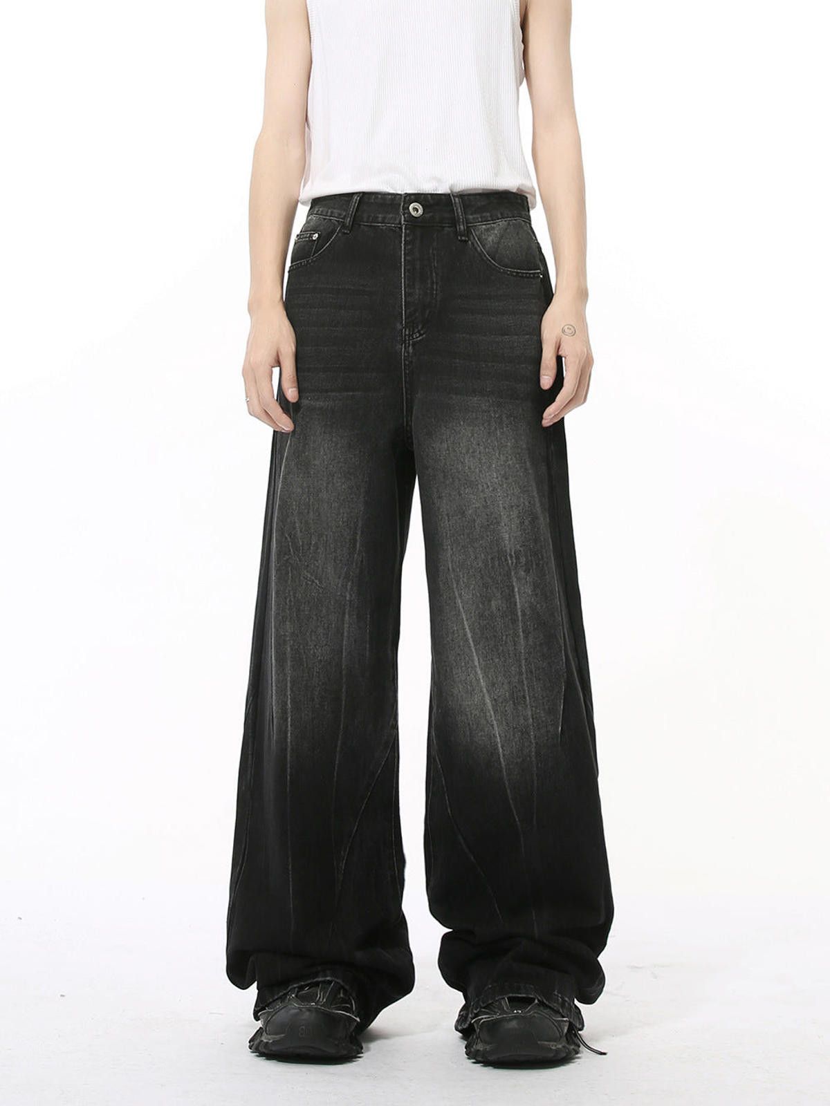 Vintage Whiskered Washed Wide Leg Jeans, Baggy Denim Pants Size US 30 / EU 46 - 1 Thumbnail
