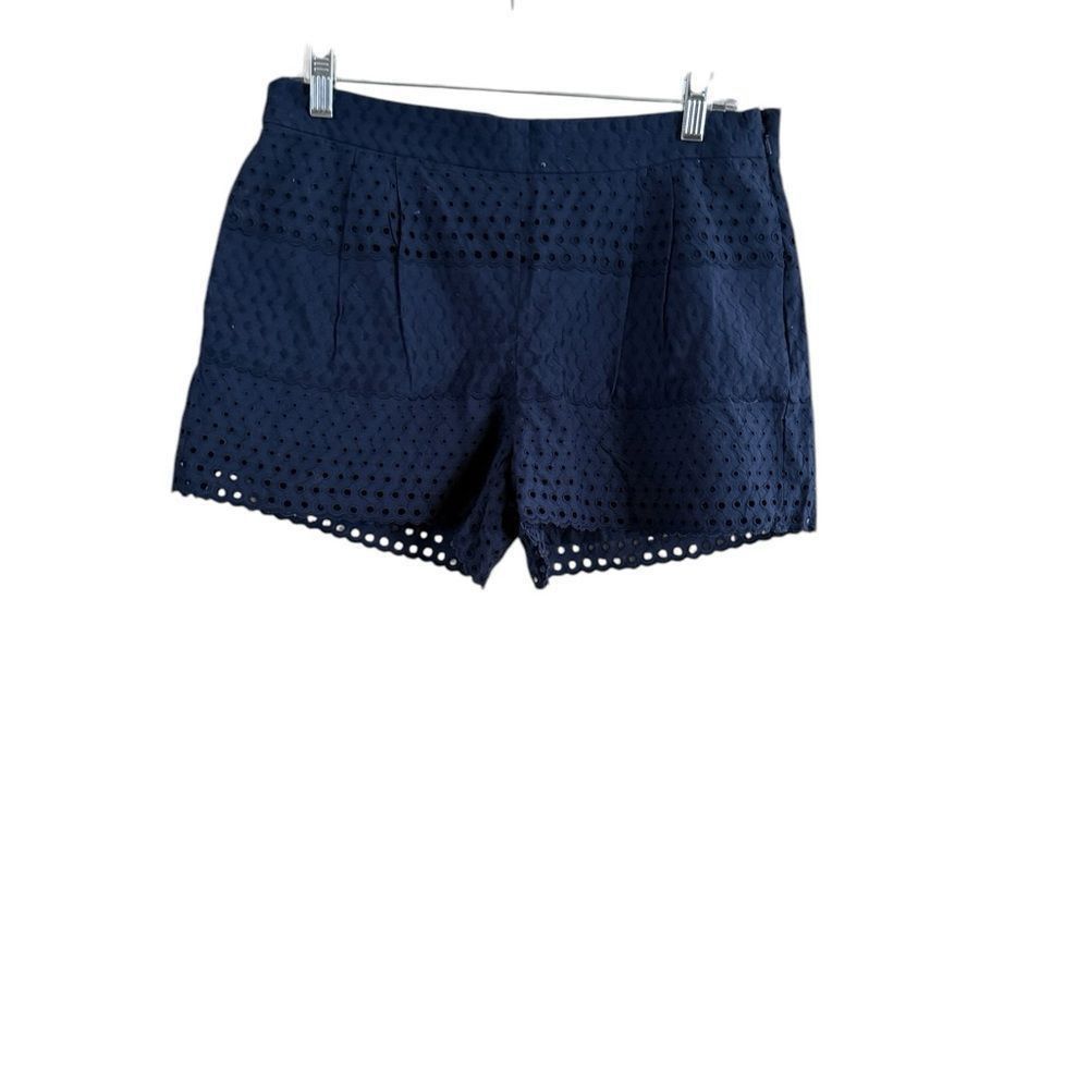 J.Crew J.Crew size 6 blue lace shorts, side pocket side zipper Size 28" / US 6 / IT 42 - 2 Thumbnail