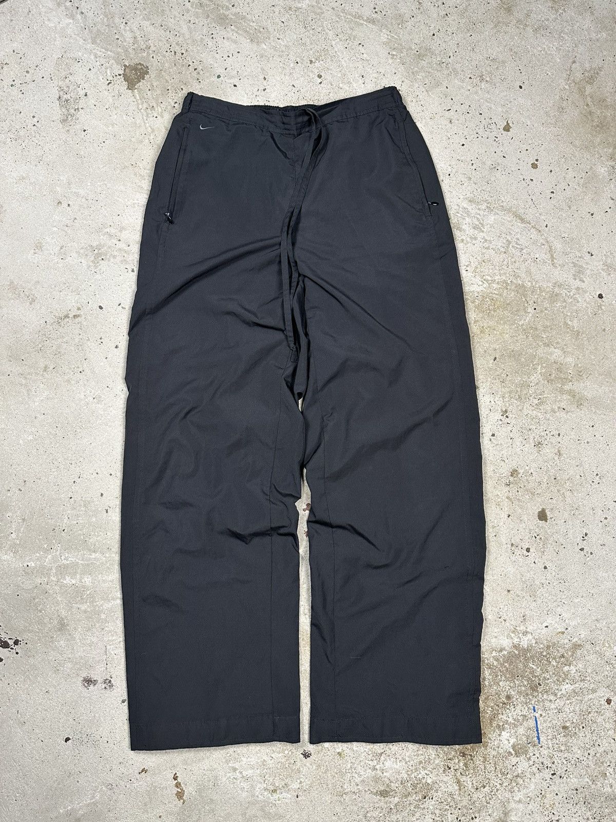 Nike Vintage Y2K Nike Baggy Black Track Pants Swoosh rare Size US 32 / EU 48 - 1 Thumbnail