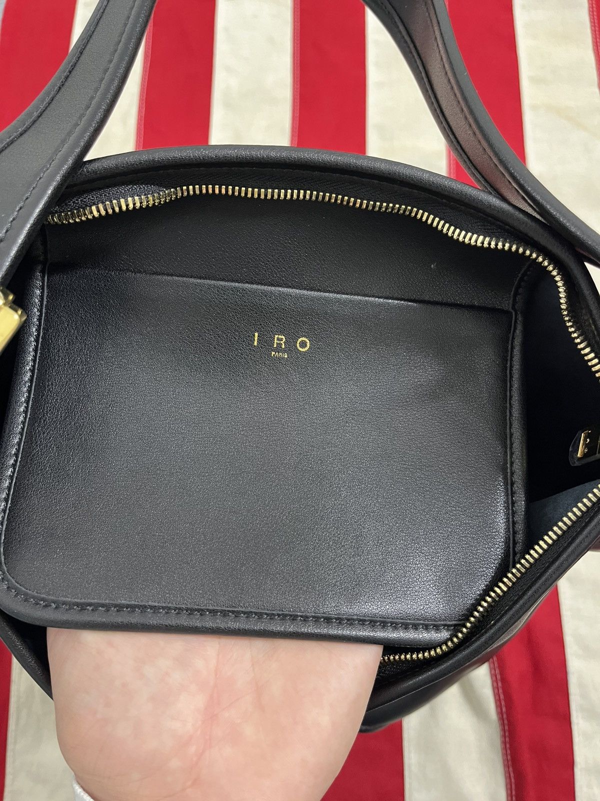 Iro IRO Paris Minimalist Leather Bucket Bag Black Shoulder Size ONE SIZE - 6 Thumbnail