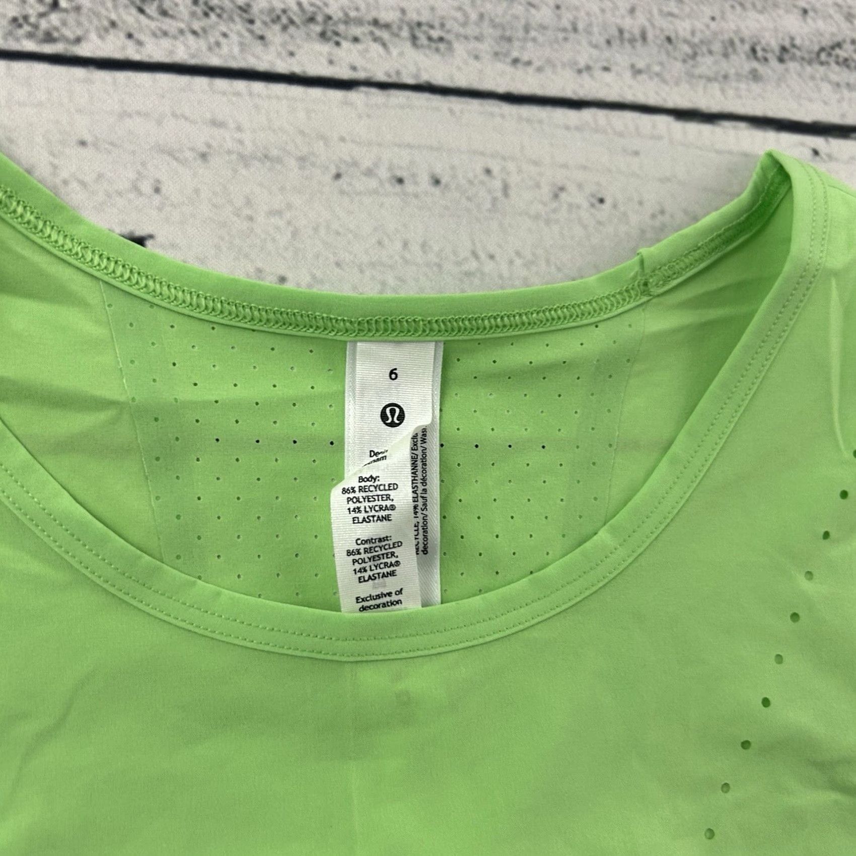 Lululemon Lululemon Sleeveless Cropped Athletic Shirt Women's 6 Green Tank Cropped Activewear Womens 6 Green Size M / US 6-8 / IT 42-44 - 2 Thumbnail