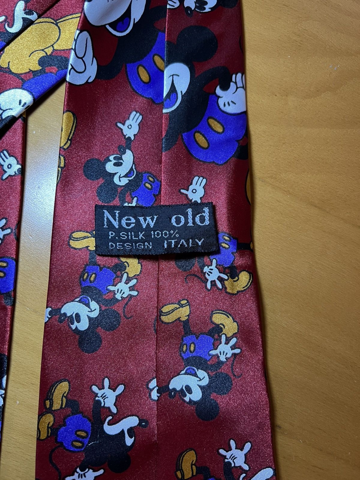 Mickey Mouse Vintage New Old Italian silk Mickey Mouse neck tie Size ONE SIZE - 5 Thumbnail