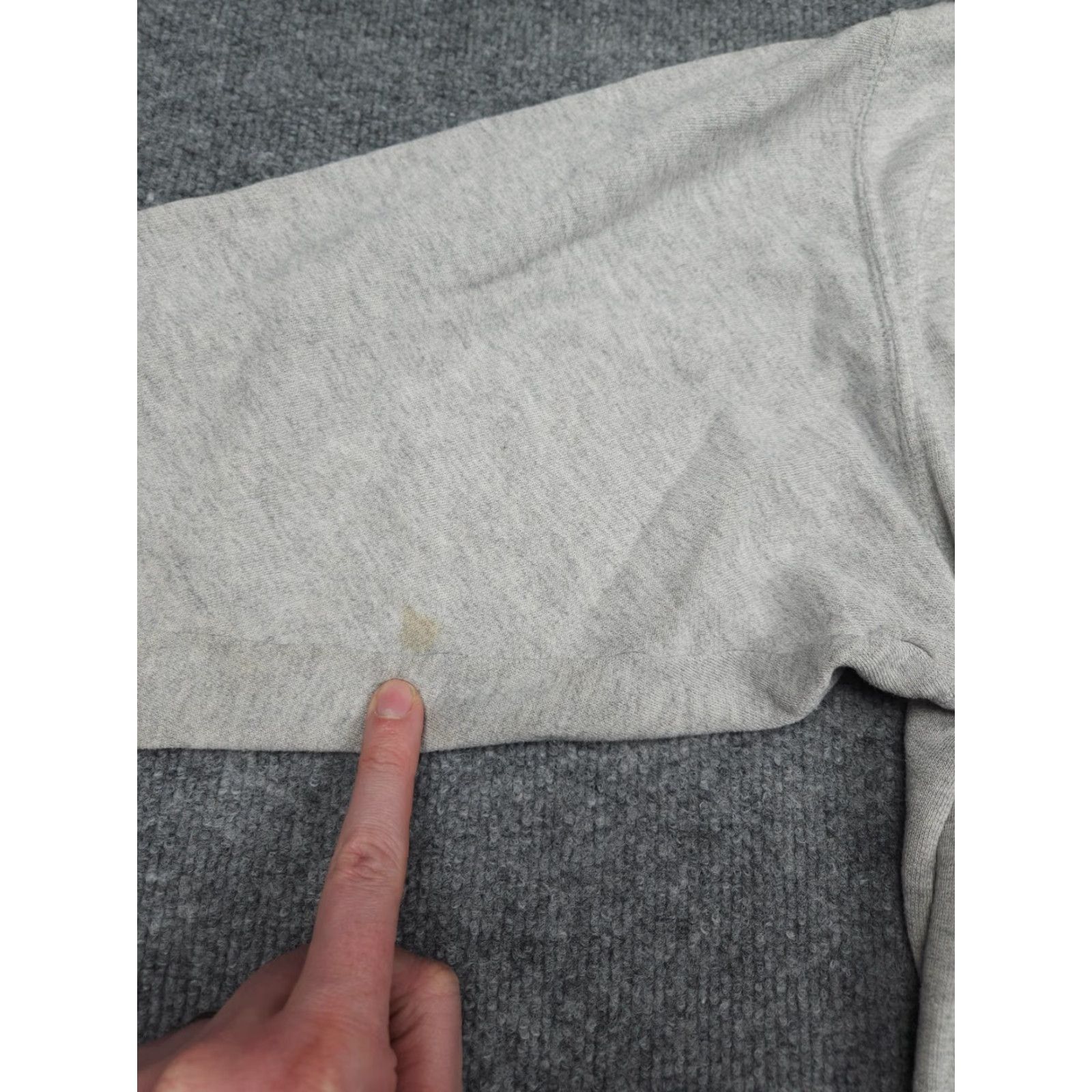 Peanuts **VINTAGE PEANUTS SNOOPY BLITZZ EMBROIDERED GRAY LARGE SWEATSHIRT** User: **VINTAGE PEANUTS SNOOPY GRAY EMBROIDERED BLITZZ LARGE SWEATSHIRT** Size US L / EU 52-54 / 3 - 7 Thumbnail