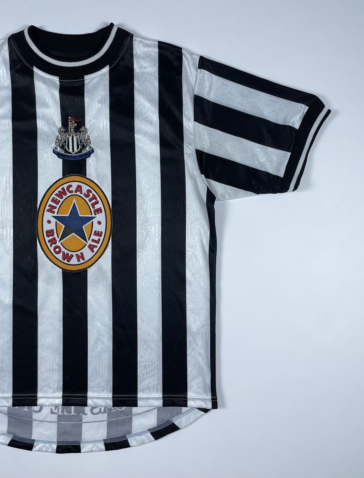 Vintage Newcastle United Vintage Soccer Jersey Home Football tee Size US M / EU 48-50 / 2 - 4 Thumbnail