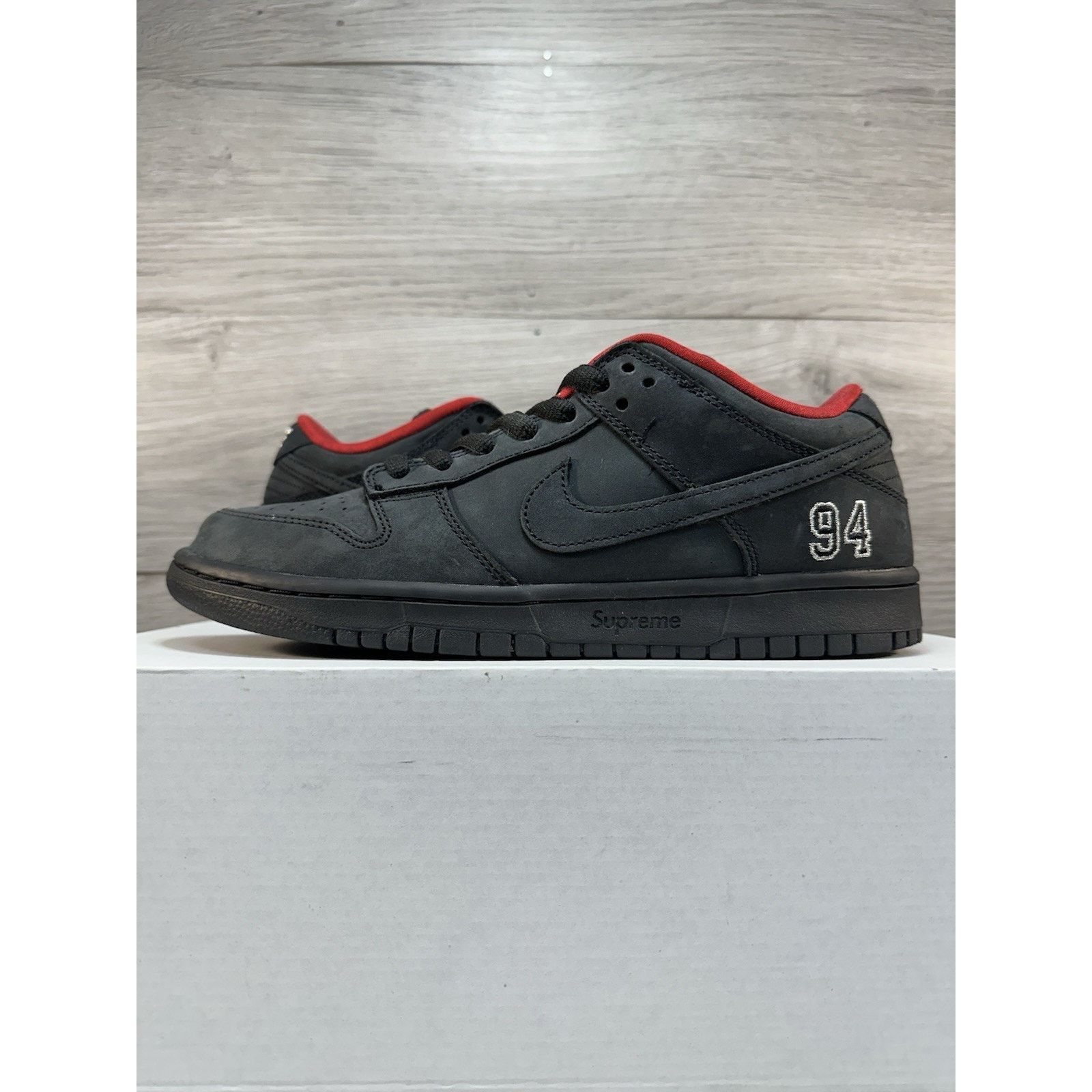 Nike Supreme x Nike Dunk SB Low Black - Size 9 Size US 9 / EU 42 - 1 Thumbnail