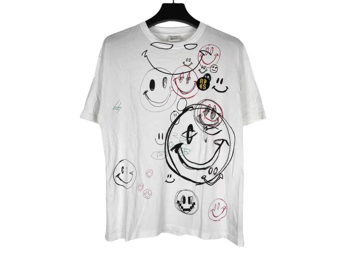 Raf Simons Smiley x Raf Simons Smile Graffiti T-Shirt J31 Size US S / EU 44-46 / 1 - 1 Thumbnail
