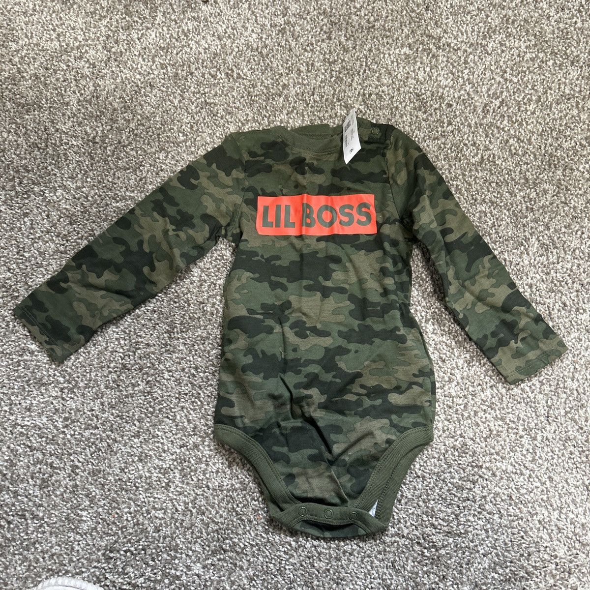Hugo Boss Boss green camo baby body suit size 24 month old brand new Size US XXS / EU 40 - 1 Thumbnail