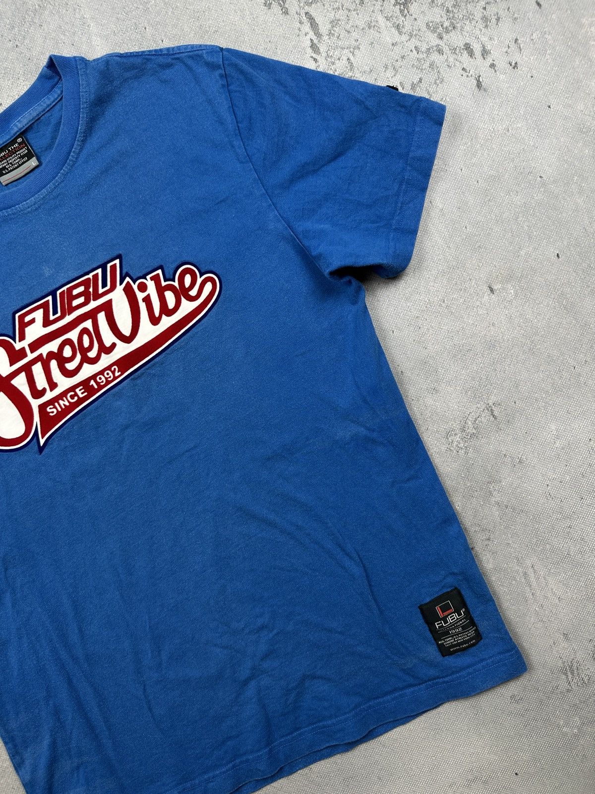 Fubu Fubu Street Vibe Graphic T Shirt Blue Y2K Hip Hop Vintage Size US S / EU 44-46 / 1 - 4 Thumbnail