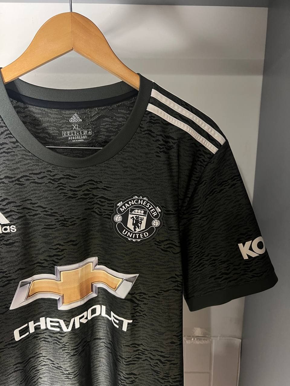 Vintage VERY RARE ADIDAS FC MANCHESTER UNITED ENGLAND SOCCER JERSEY Size US XL / EU 56 / 4 - 8 Thumbnail