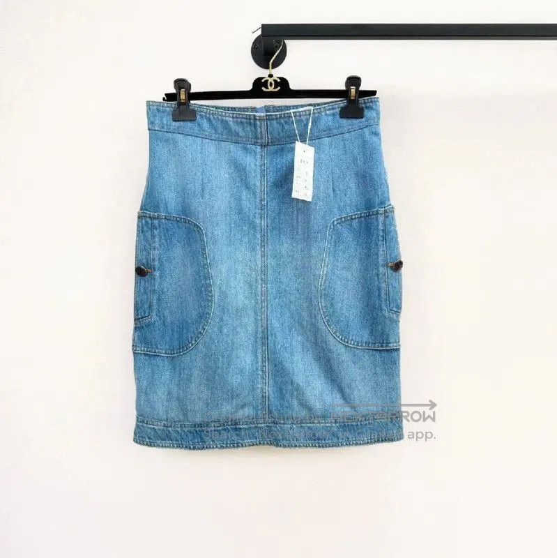 Chanel Chanel Light Blue Women's Denim Skirt . Size 23" - 1 Thumbnail