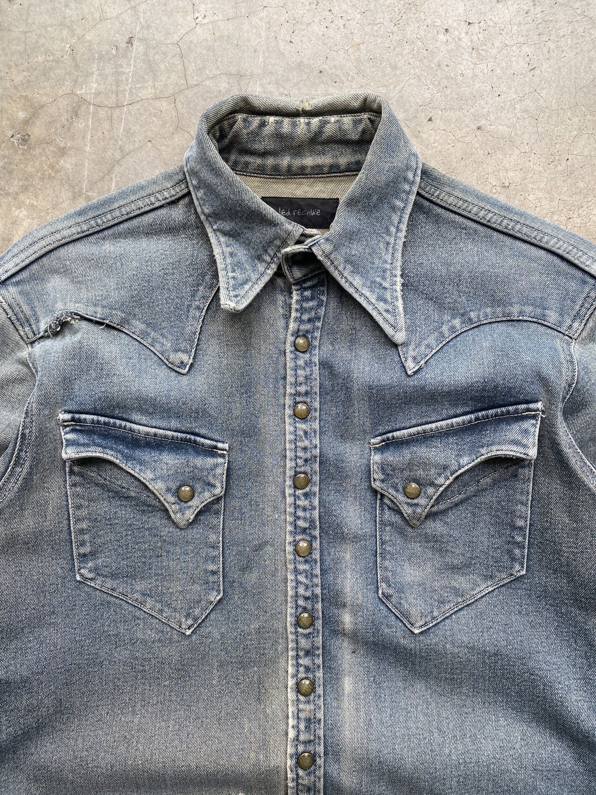 If Six Was Nine 2000s Distressed Led Rechwe LGB Style Denim Shirt Size US M / EU 48-50 / 2 - 9 Thumbnail