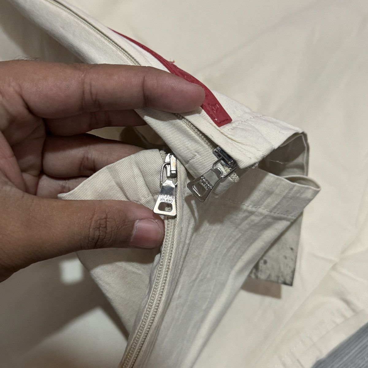 Prada Prada Cream Chinos Pants Size US 30 / EU 46 - 5 Thumbnail