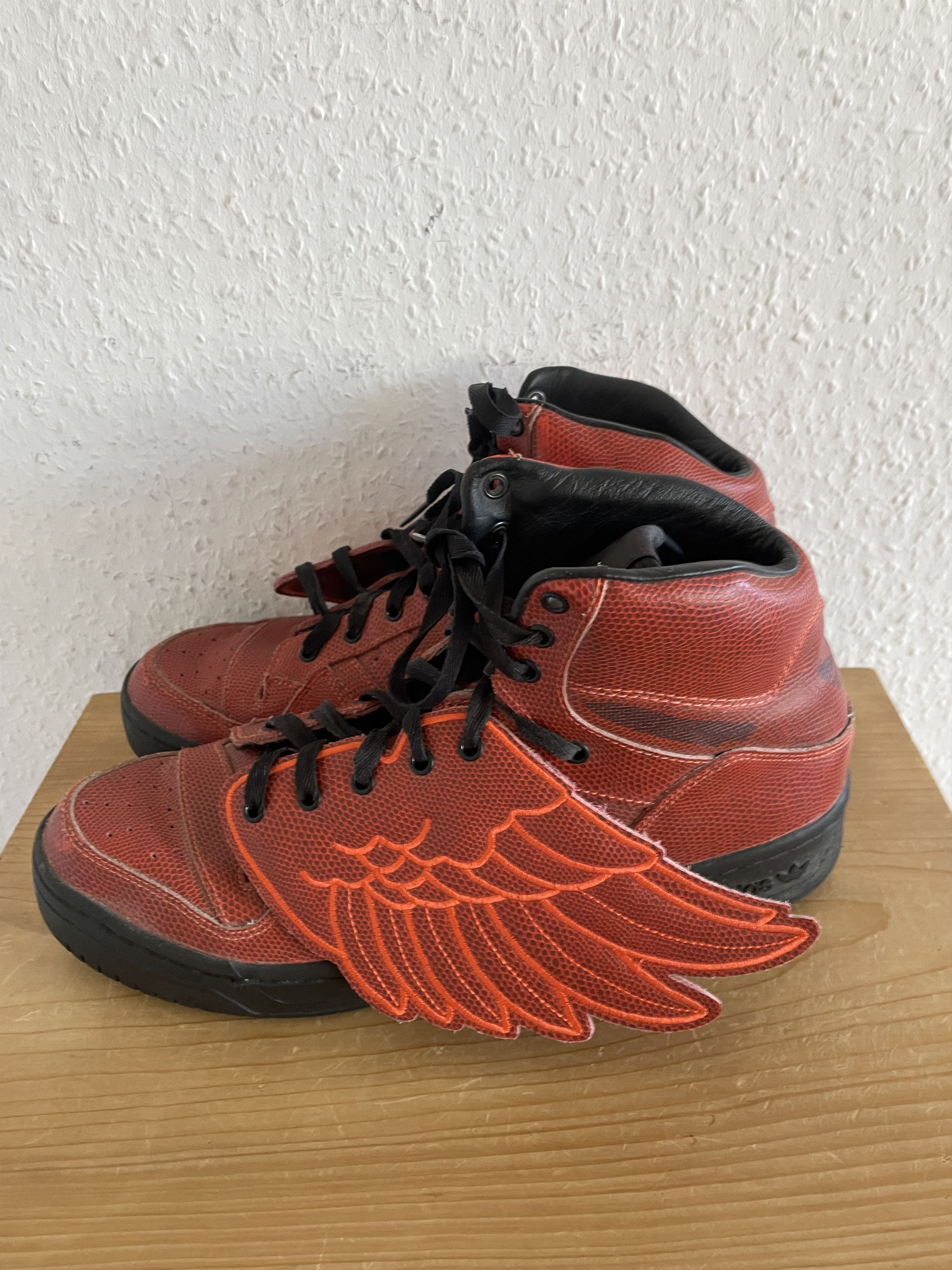 Adidas × Jeremy Scott JS Wings “B-Ball” High Top Sneakers Size US 11.5 / EU 44-45 - 4 Thumbnail