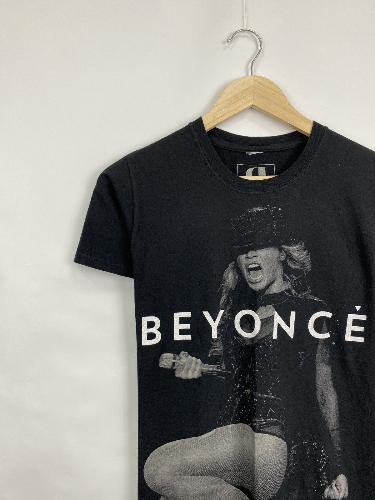 BEYONCE Beyonce Band T-shirt Band T Men's M size cotton black type Vintage Second Hand