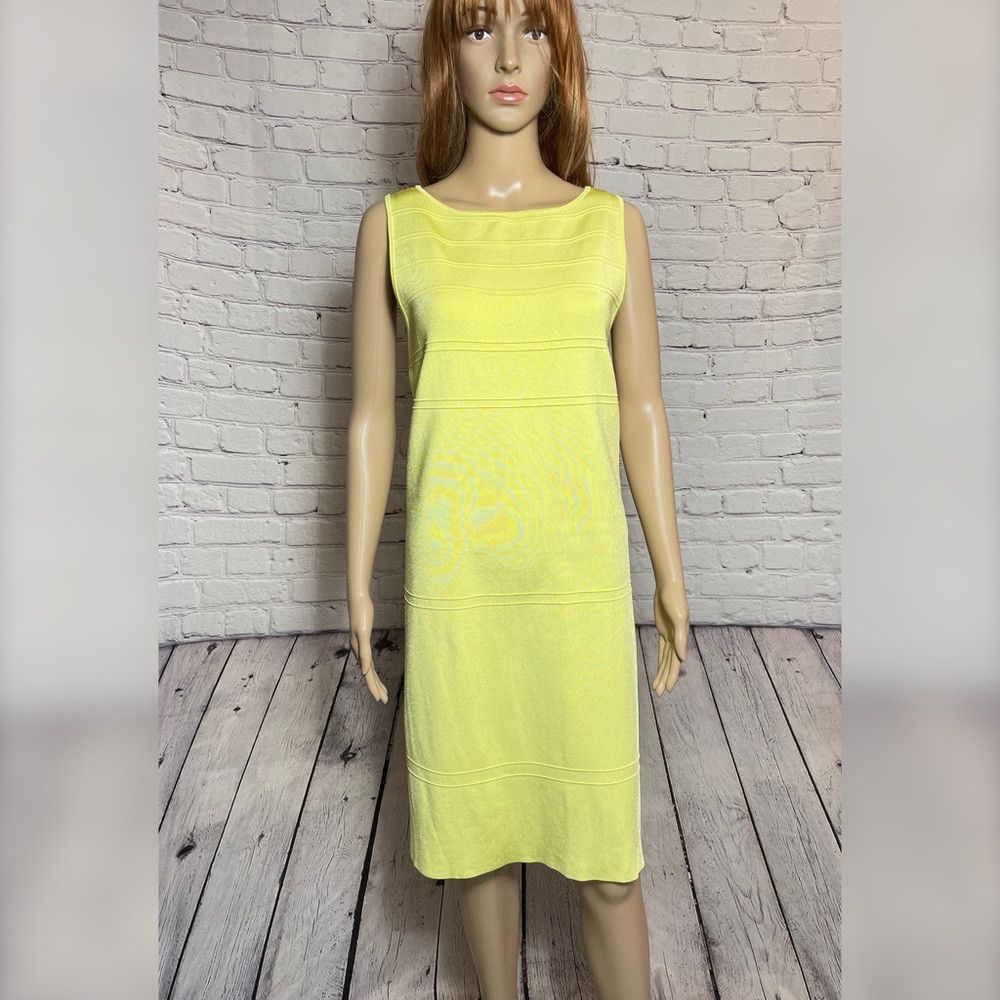 Isaac Mizrahi Isaac Mizrahi Knit Sleeveless Yellow Dress Size L Size L / US 10 / IT 46 - 1 Thumbnail