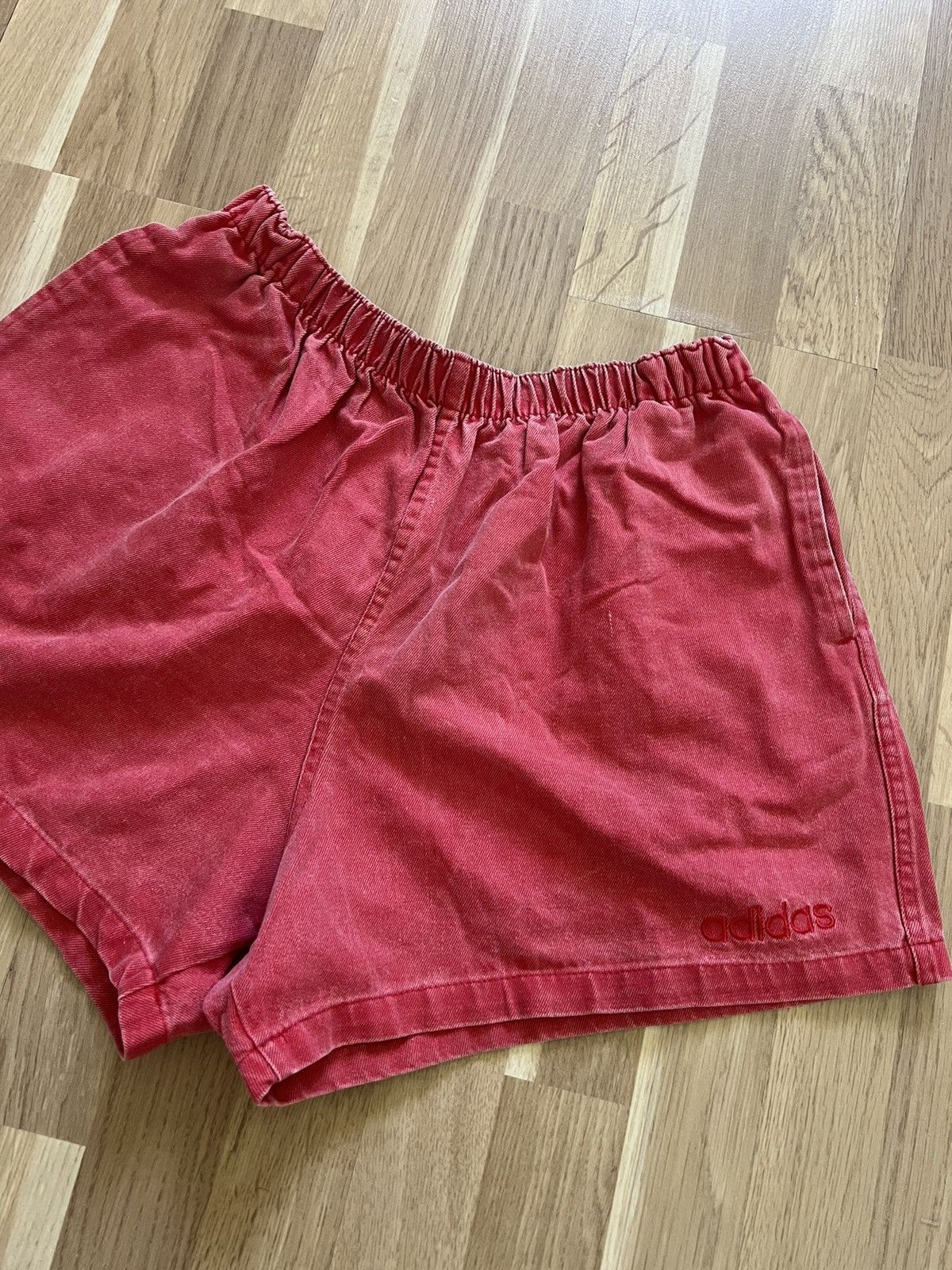 Adidas × Vintage Adidas vintage red denim work shorts faded 90s archive Size US 34 / EU 50 - 3 Thumbnail