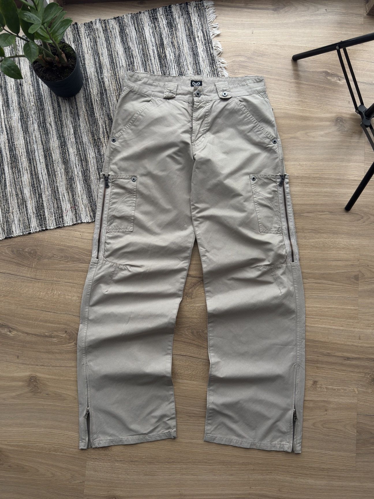 Dolce & Gabbana Vintage Dolce&Gabbana Multi pocket Cargo Y2K Beige Pants Men Size US 32 / EU 48 - 3 Thumbnail