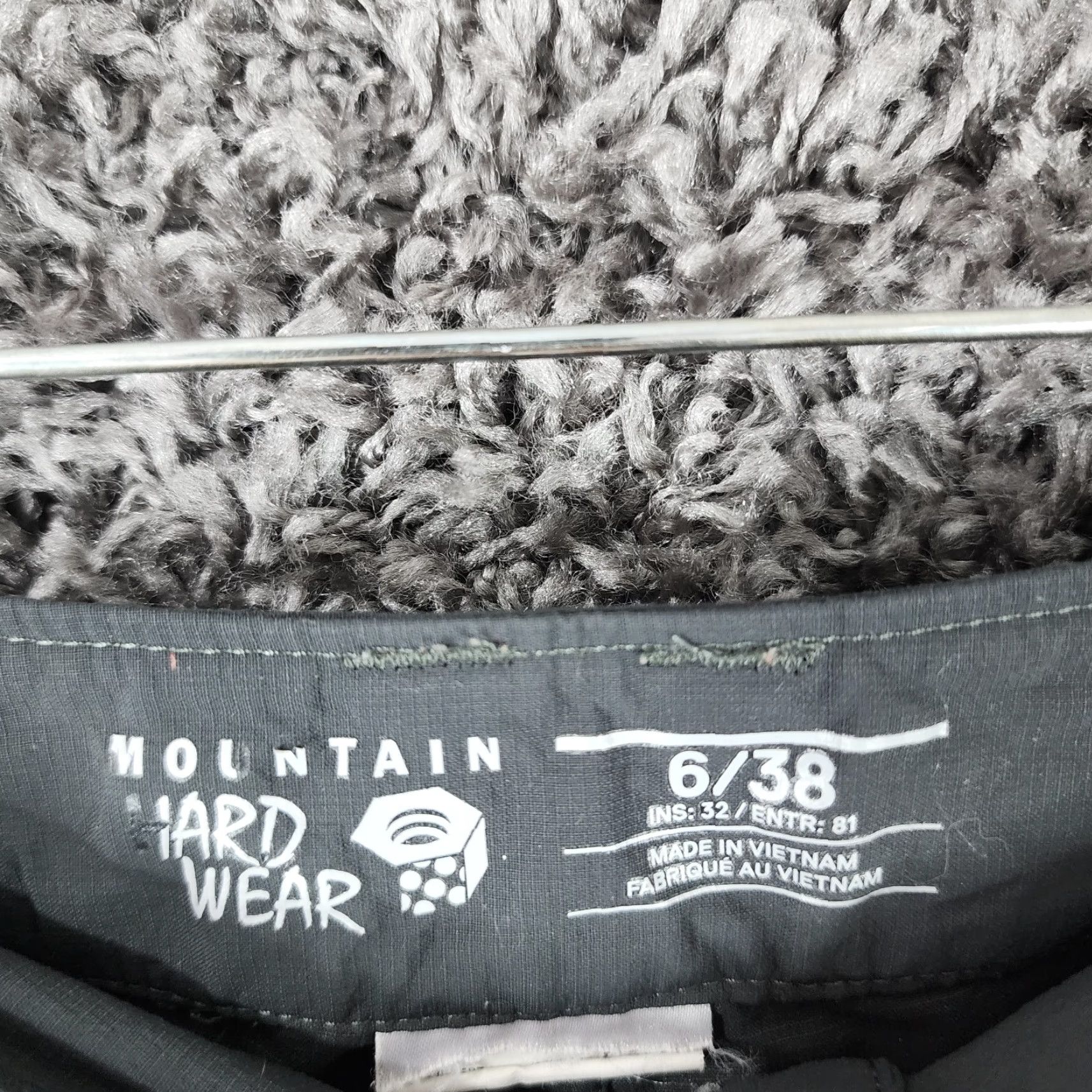 Mountain Hardwear VINTAGE Mountain Hardwear Women's Cargo Convertible Hiking Pants Size 6 Gray Outdoor Camping Size 28" / US 6 / IT 42 - 3 Thumbnail