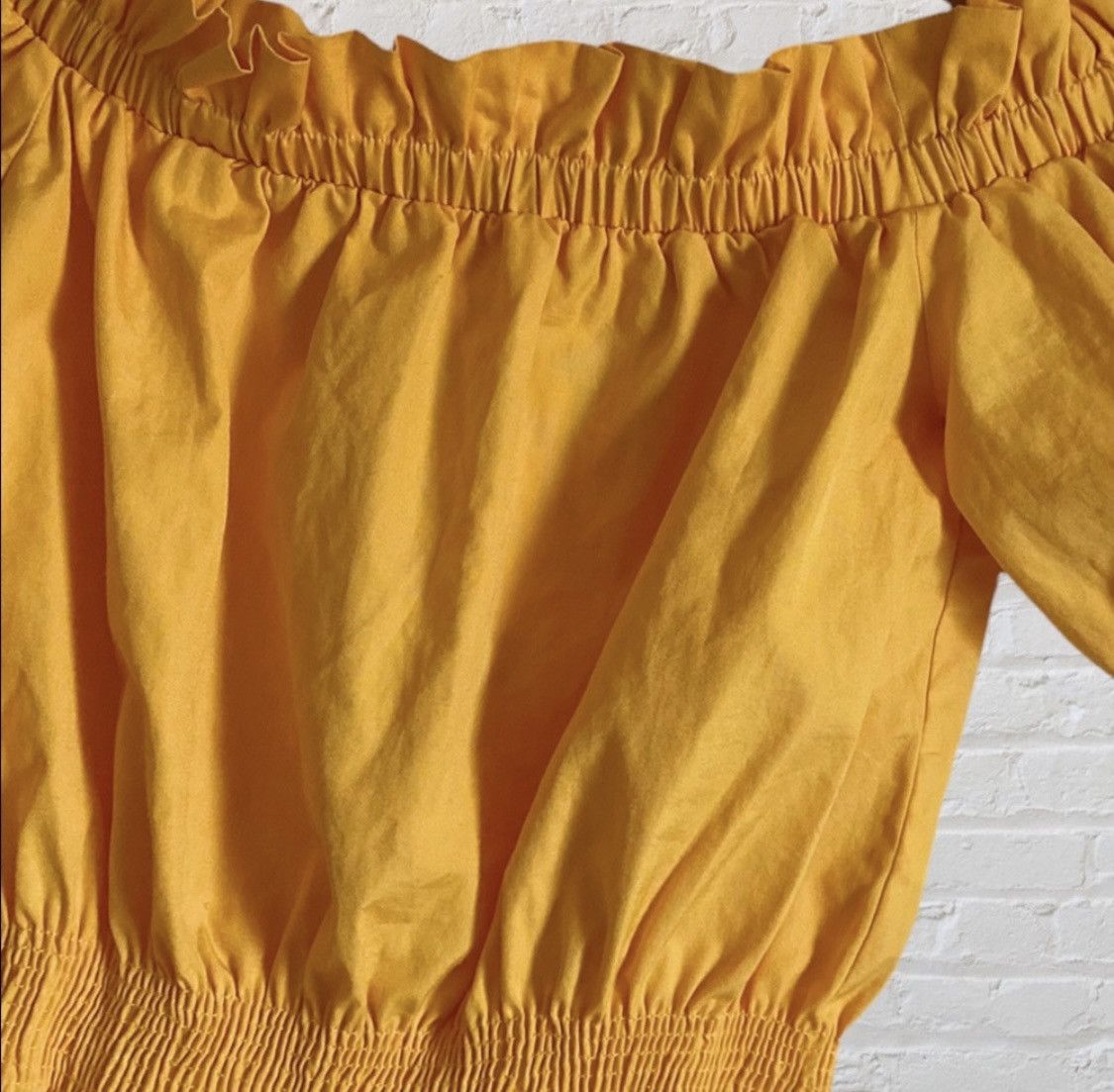 H&M H&M SHORT SLEEVE OFF SHOULDER RUFFLED CROP TOP Size XS / US 0-2 / IT 36-38 - 3 Thumbnail