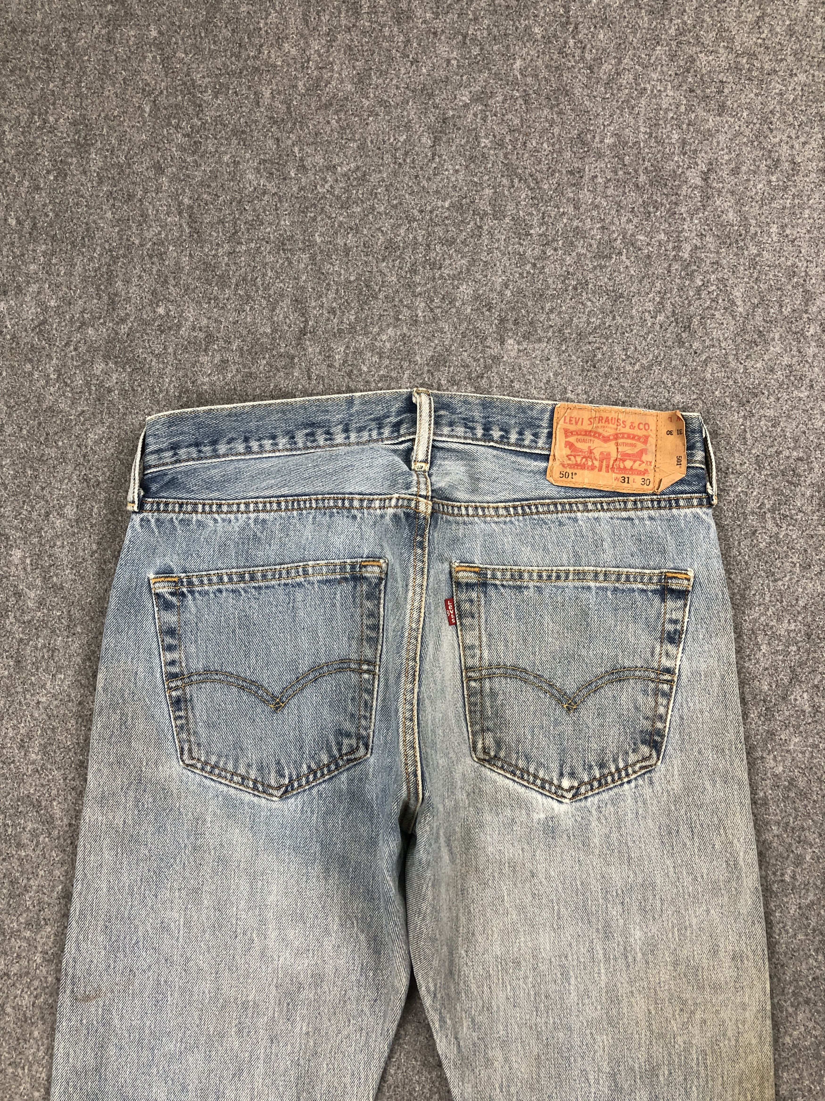 Levi's Vintage Distressed Levis 501 Faded Blue Jeans DP2524 Size US 30 / EU 46 - 4 Thumbnail