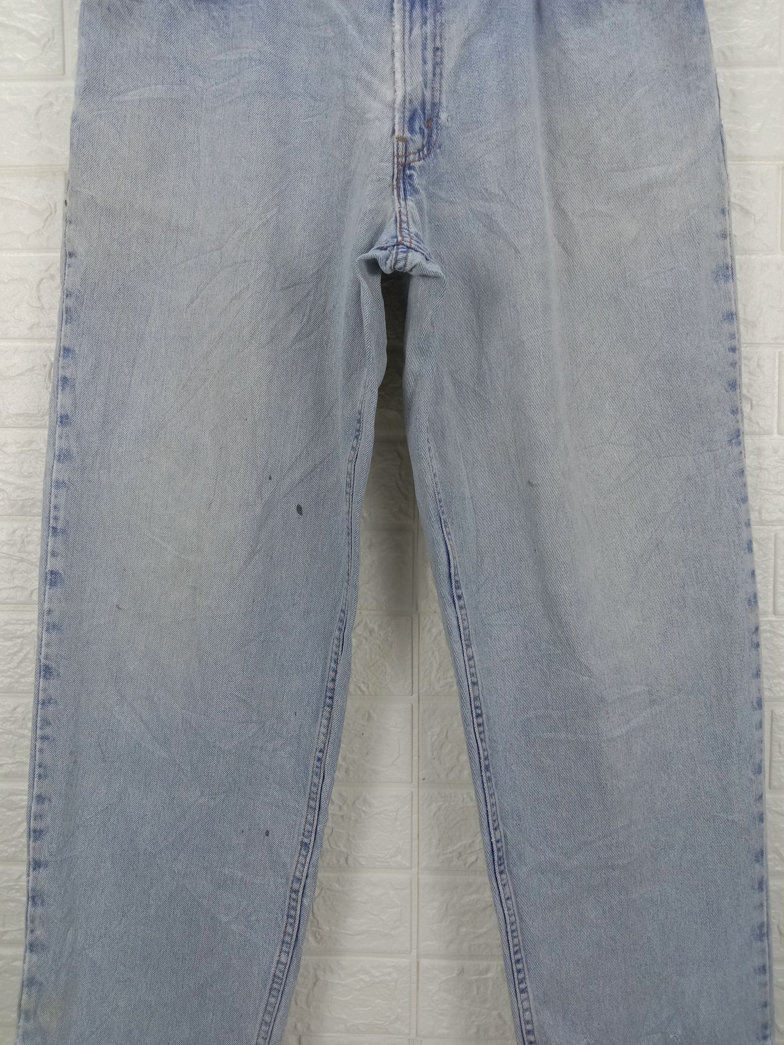 Levi's Vintage Levi's 560 Light Wash Jeans Comfort Fit Denim Size US 35 - 3 Thumbnail