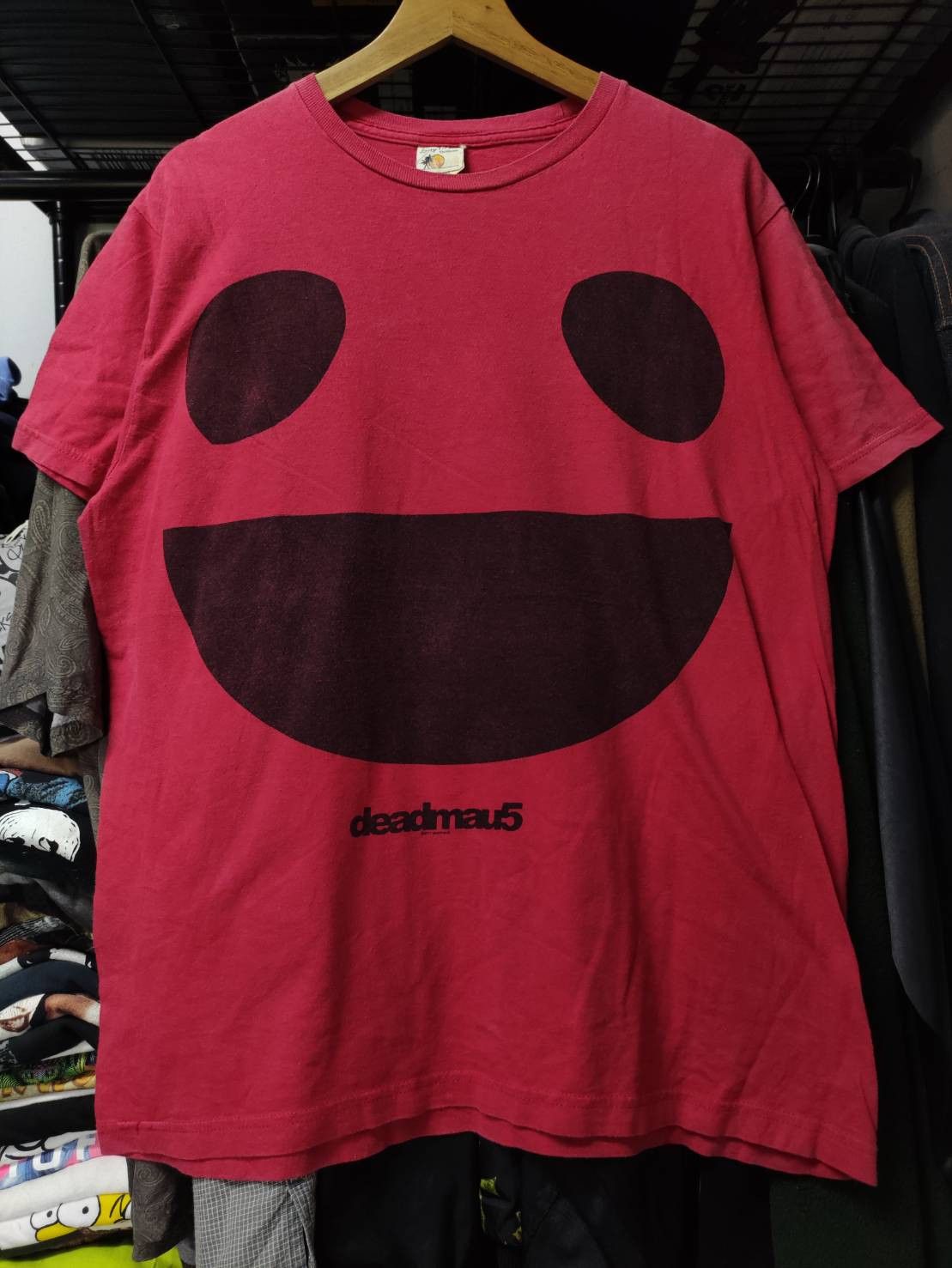 Band Tees Deadmau5 Big Face Red Logo T-Shirt Size US L / EU 52-54 / 3 - 1 Thumbnail