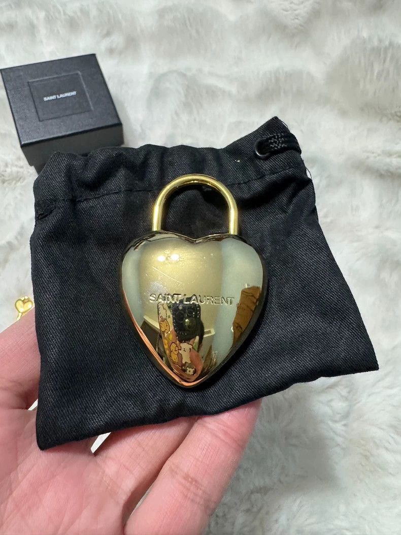 Yves Saint Laurent saint laurent Love gold padlock 2501-Nextarrow Size ONE SIZE - 5 Thumbnail
