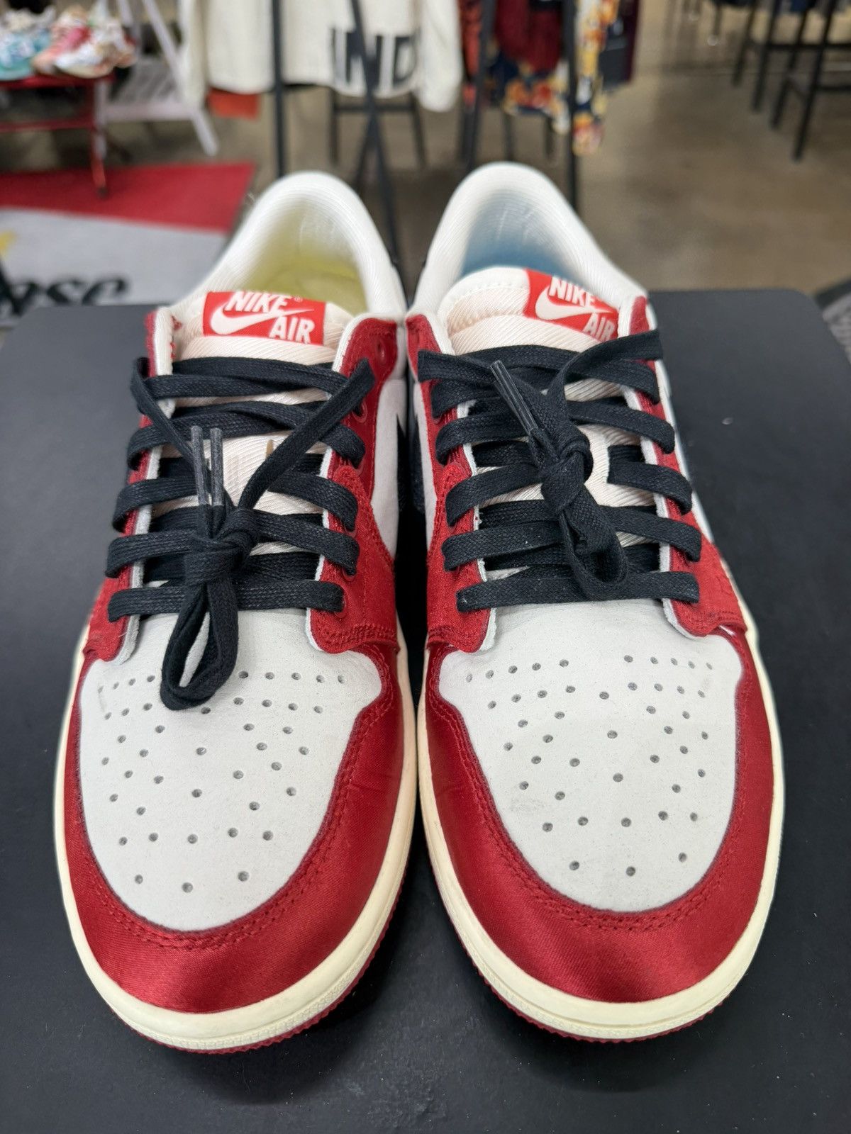 Jordan Brand Air Jordan 1 Low Trophy Room Rookie Card Away Size 8.5(2024) Size US 8.5 / EU 41-42 - 2 Thumbnail
