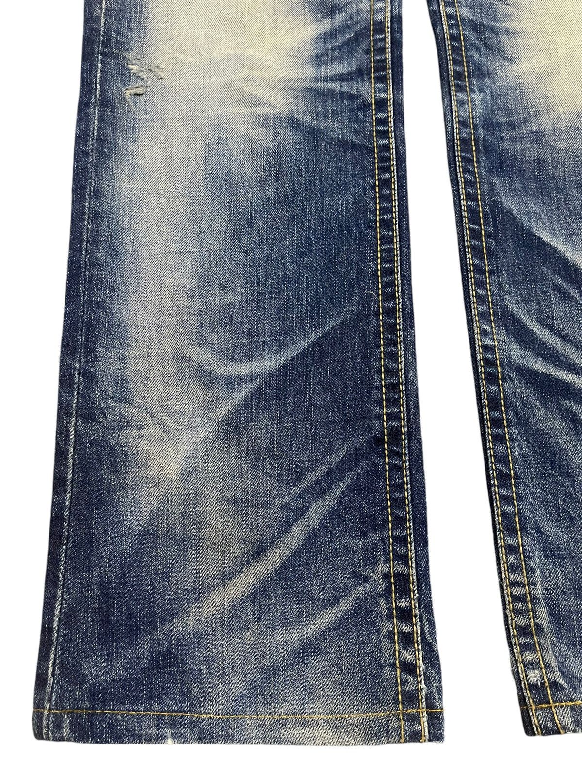 Tornado Mart Vintage Japanese Brand Faded Wash Distress Loose Jeans Size US 32 / EU 48 - 7 Thumbnail