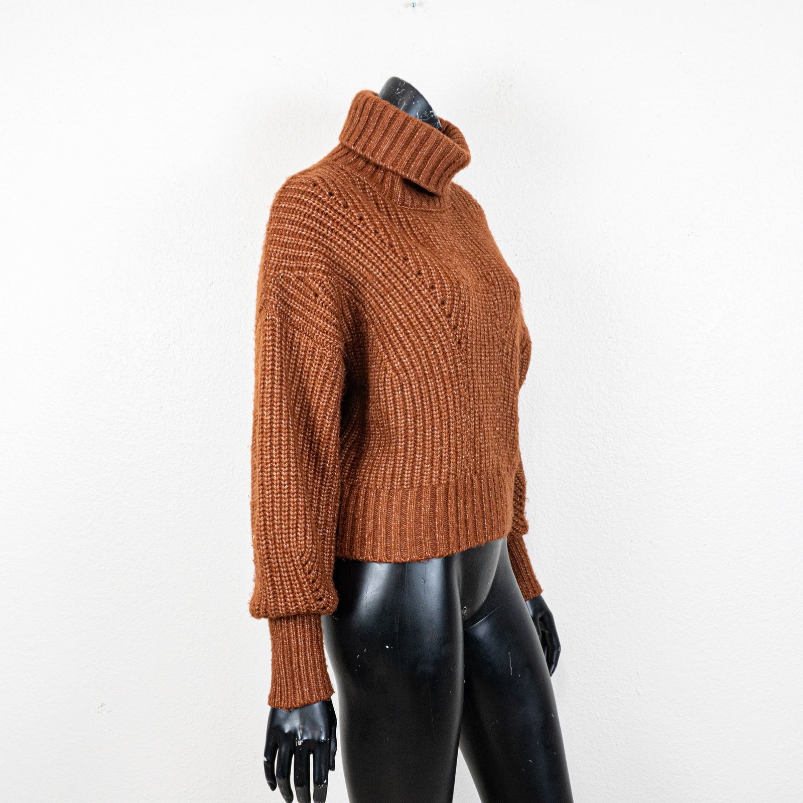 VARLEY Rogan Cropped Sweater Turtleneck Cable ribbed knit