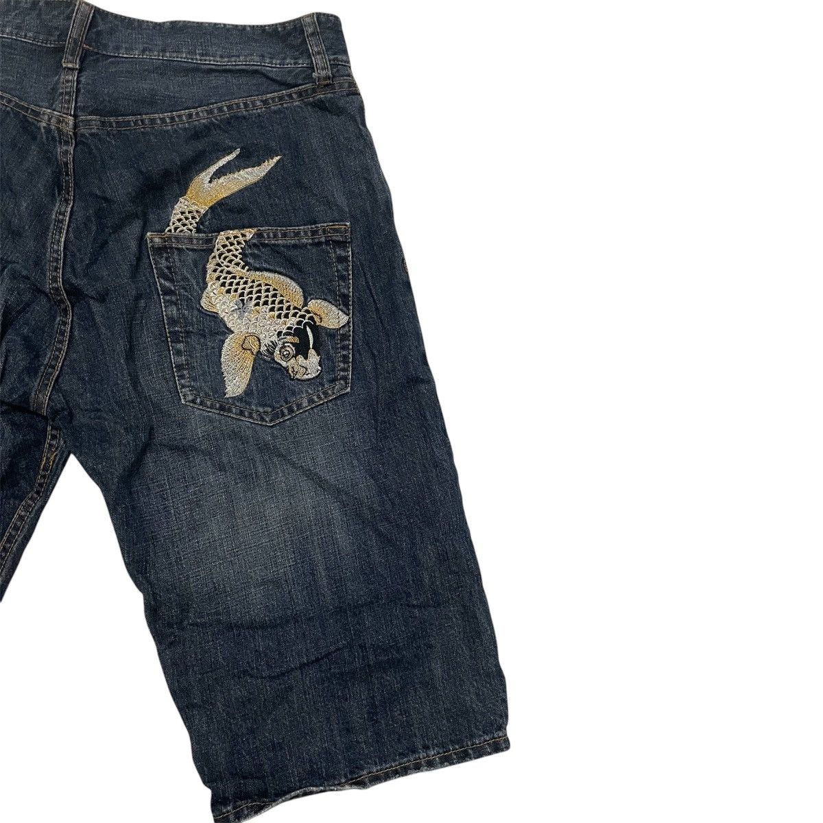 Japanese Brand × Other × Vintage Vintage sukajan koi short denim Size US 33 - 7 Thumbnail