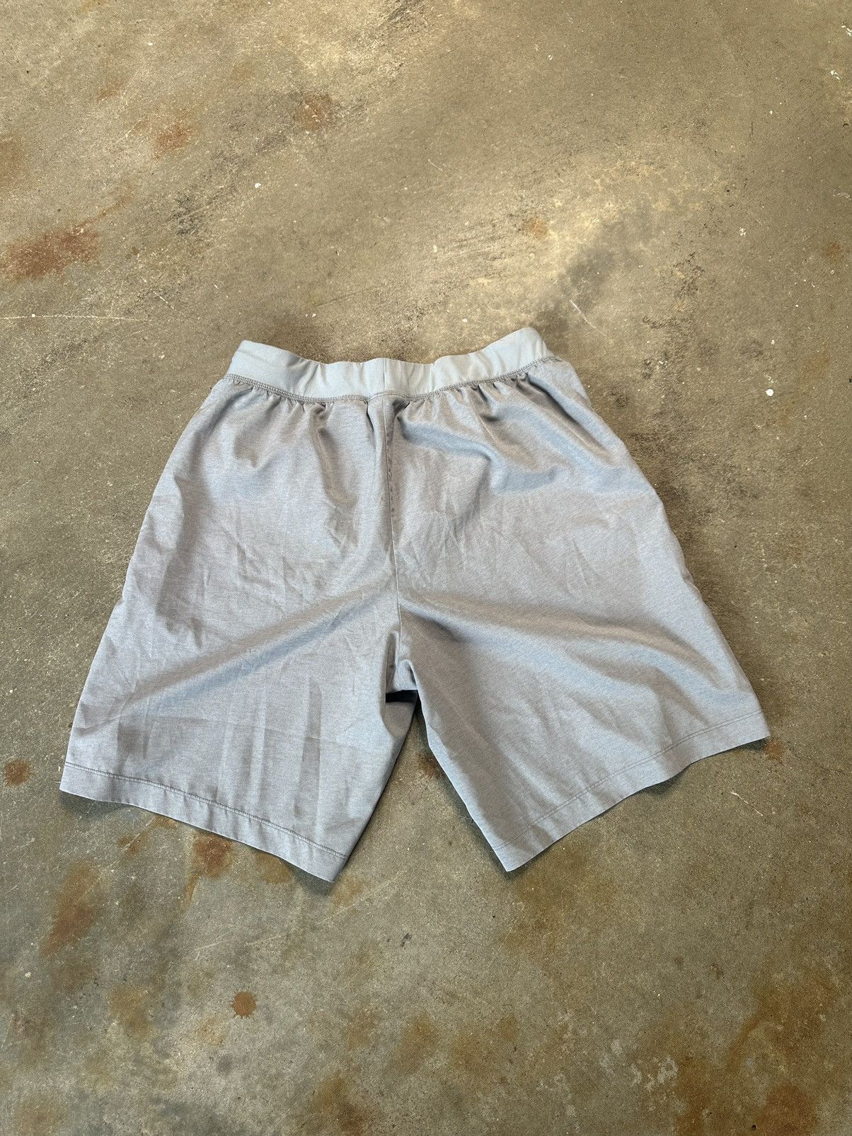 Asics × Gymshark ASICS active wear shorts Size US 34 / EU 50 - 2 Thumbnail