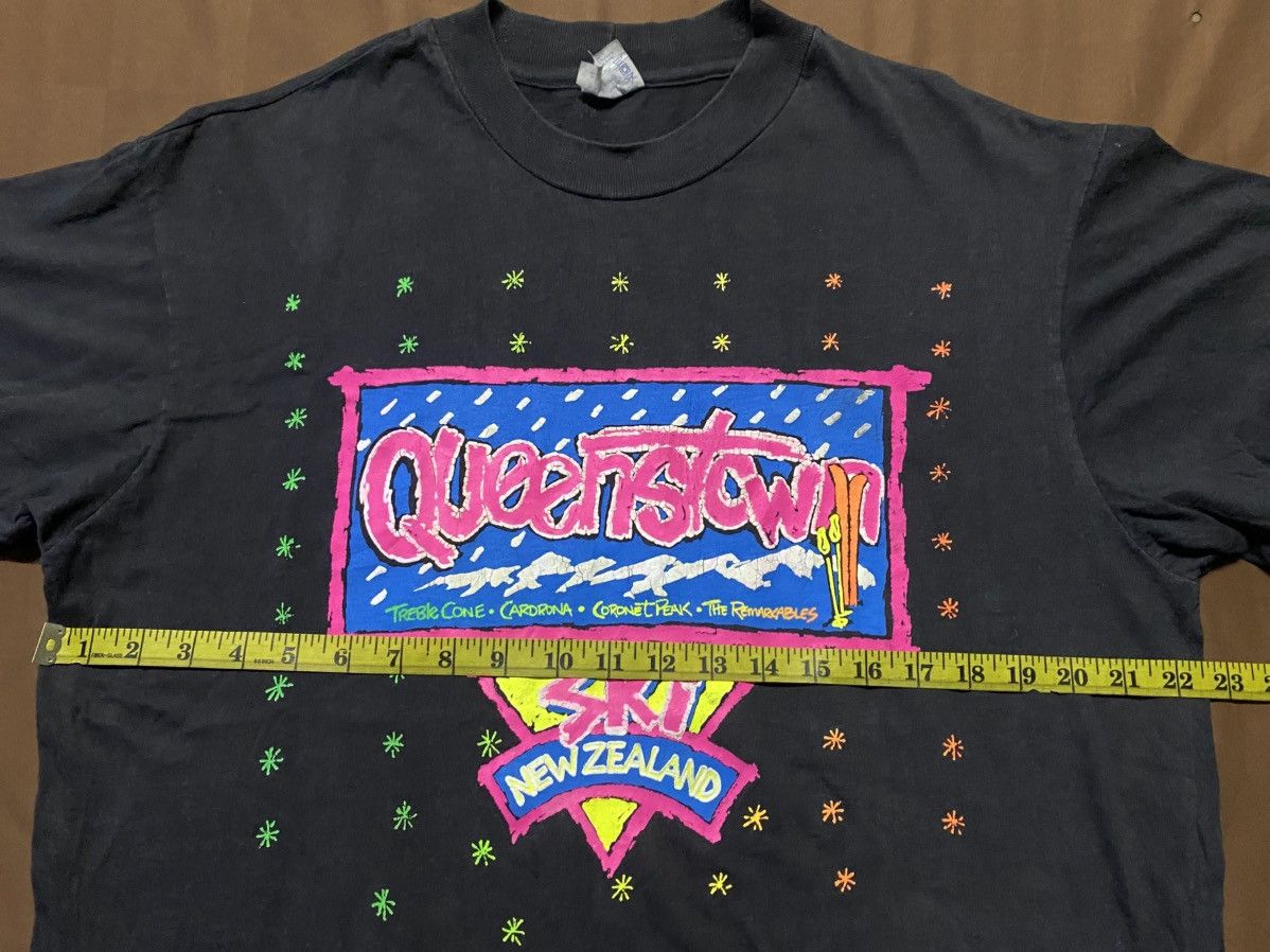 Vintage ❗️SALE❗️Vintage 90s Queenstown NZ Single Stitch Tee Size US L / EU 52-54 / 3 - 7 Thumbnail
