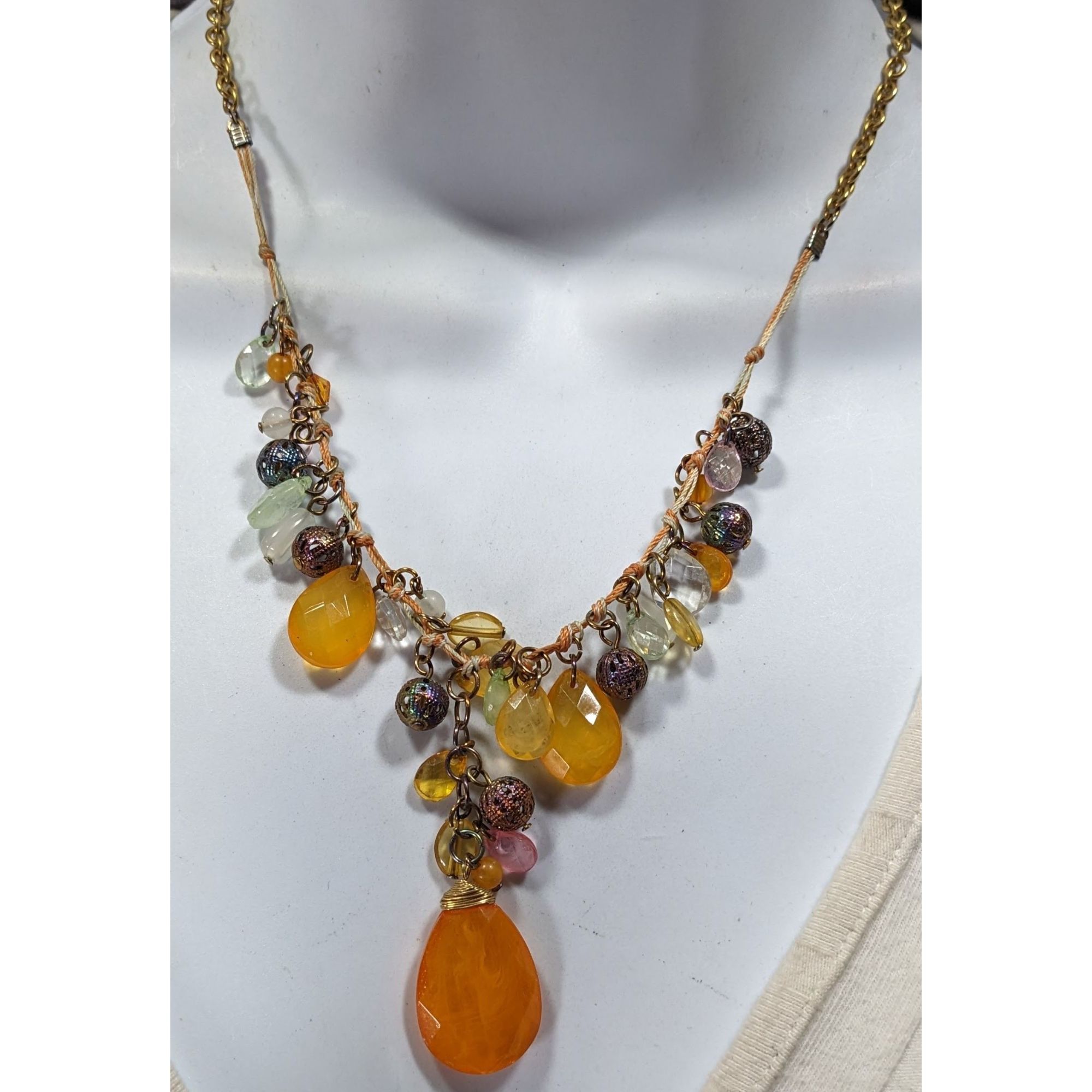 Other Vintage Bohemian Orange And White Beaded Necklace Size ONE SIZE - 2 Thumbnail