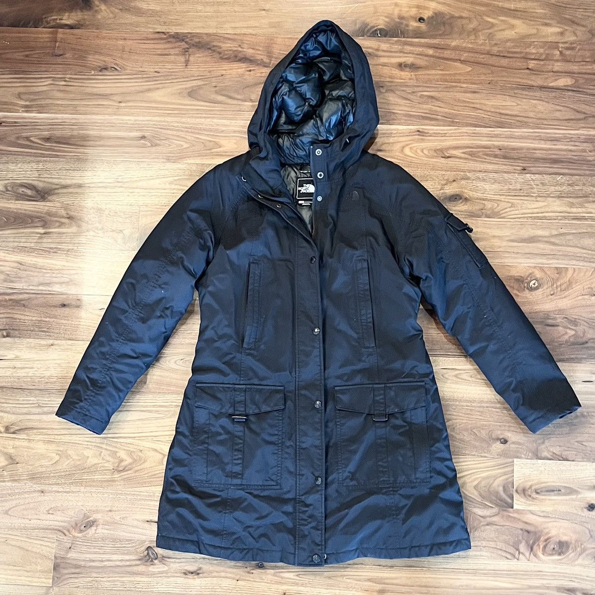 The North Face North Face down-filled hooded parka (black - #VAK675) Size L / US 10 / IT 46 - 1 Thumbnail