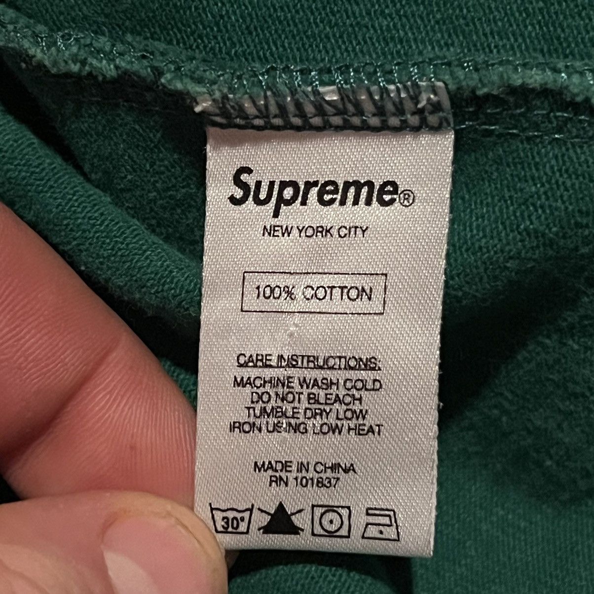 Supreme Supreme Split Box Logo Rugby Top Size US L / EU 52-54 / 3 - 11 Thumbnail