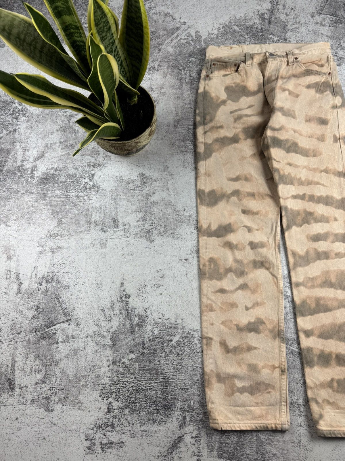 Levi's LEVI’S VINTAGE W30 L32 CUSTOM 1 OF 1 TIE DYE STRIPED DENIM STRAIGHT JEANS TROUSERS Size 30" / US 8 / IT 44 - 11 Thumbnail