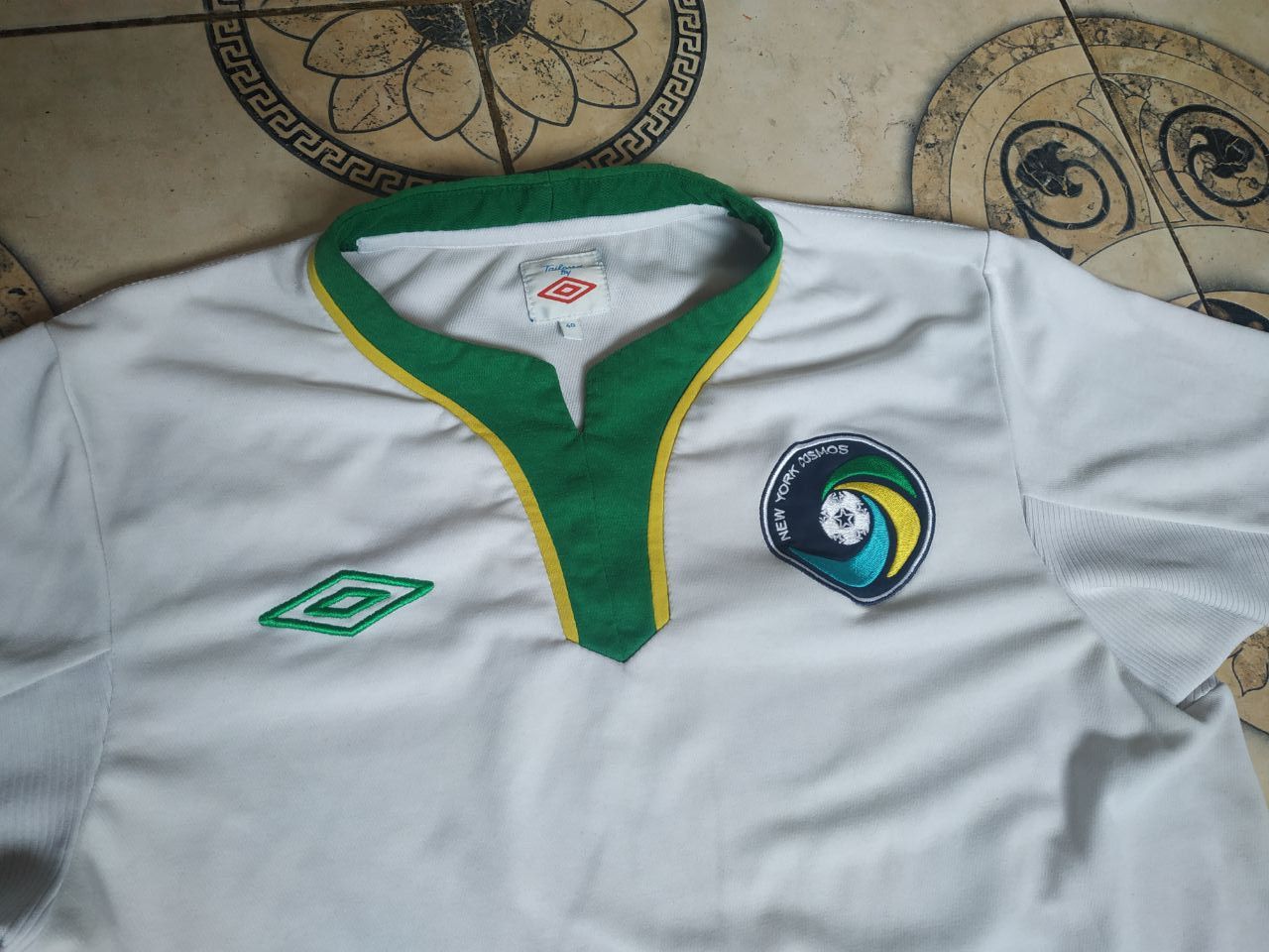 Umbro Umbro New York Cosmos Soccer Jersey Tailored By Umbro Size US M / EU 48-50 / 2 - 4 Thumbnail