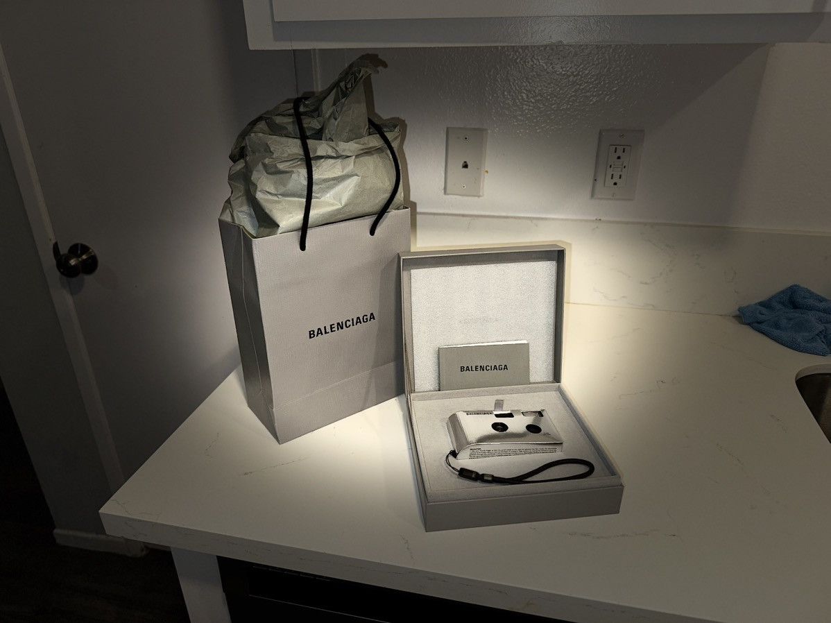 Balenciaga Balenciaga Gray Disposable Camera Size ONE SIZE - 3 Thumbnail